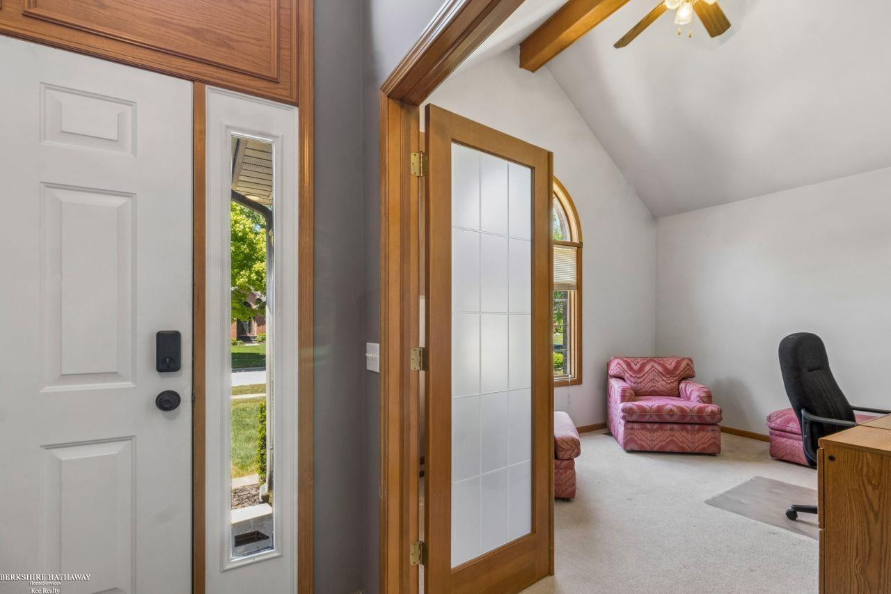 52688 Clinton Oak Lane, Shelby Twp, MI 48316 — Photo 16