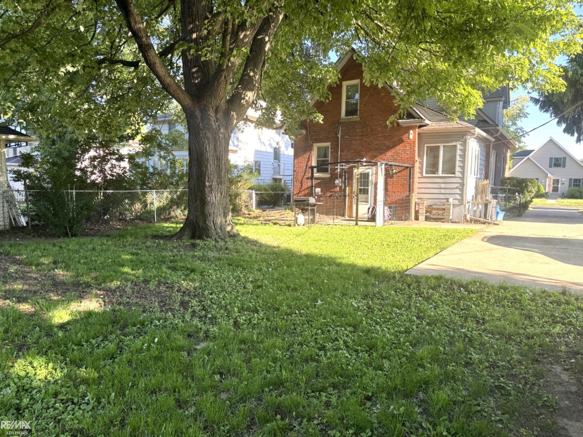 98 Gallup Street, Mount Clemens, MI 48043 — Photo 18
