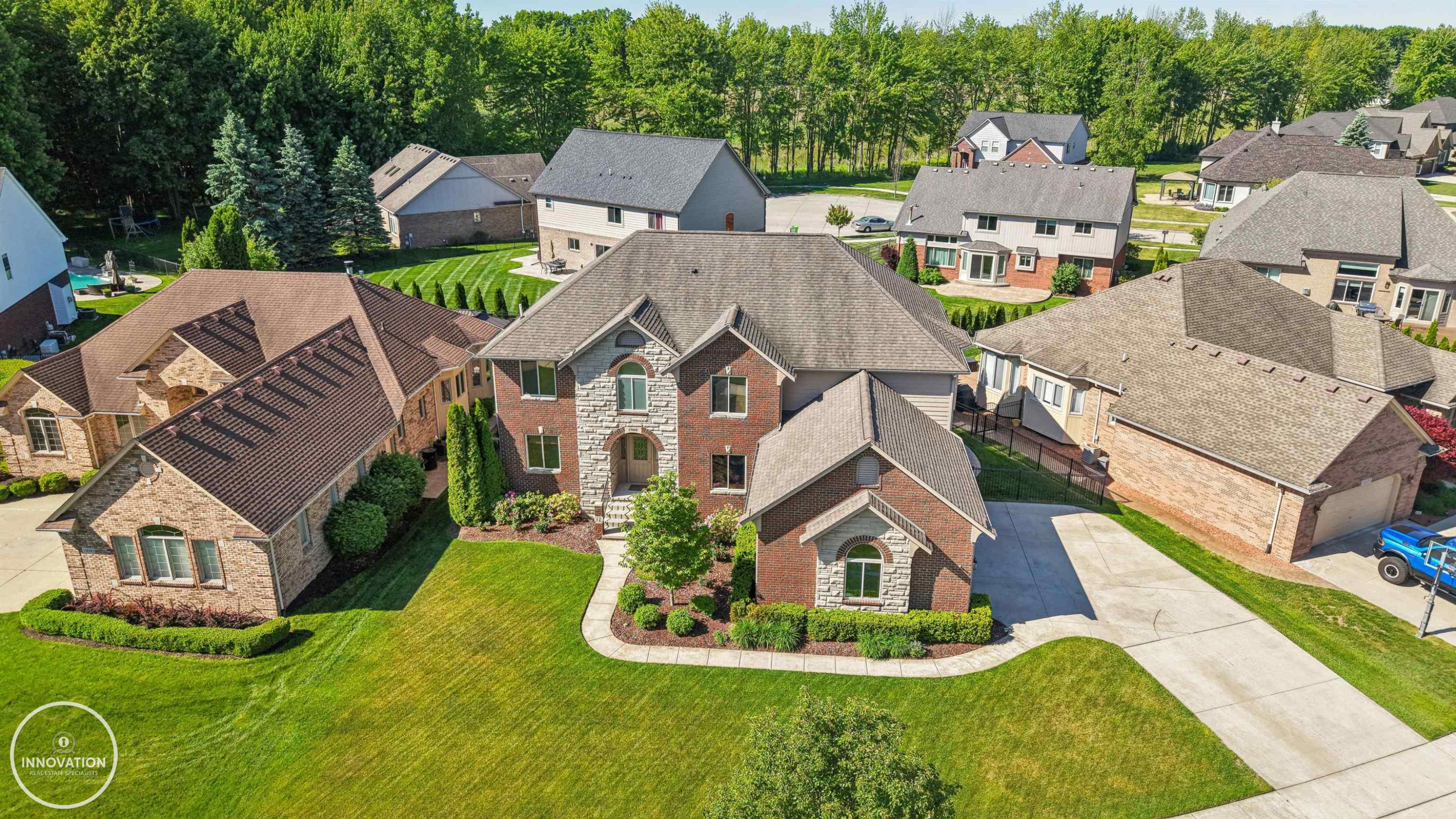 19060 Bedford Drive, 34, Clinton Twp, MI 48038 — Photo 3