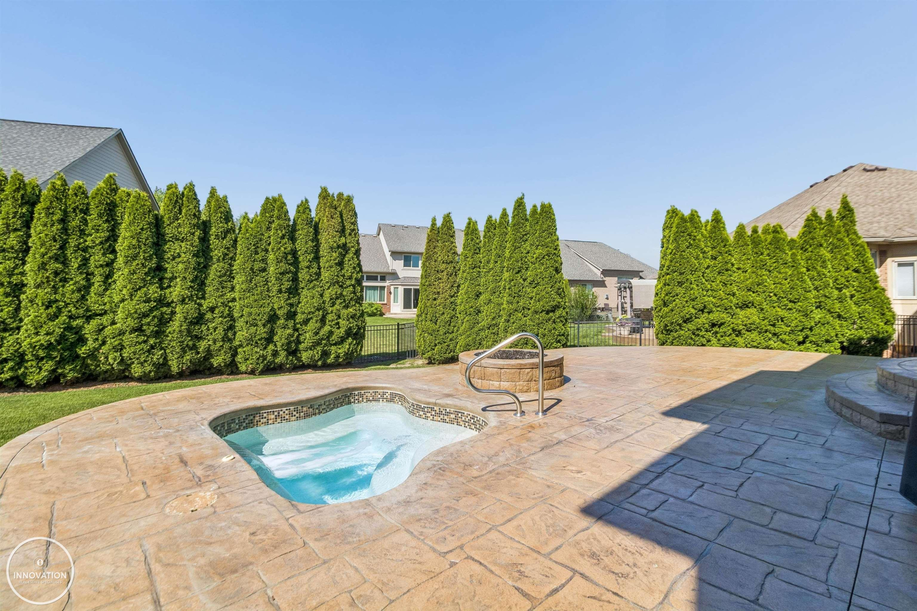 19060 Bedford Drive, 34, Clinton Twp, MI 48038 — Photo 11