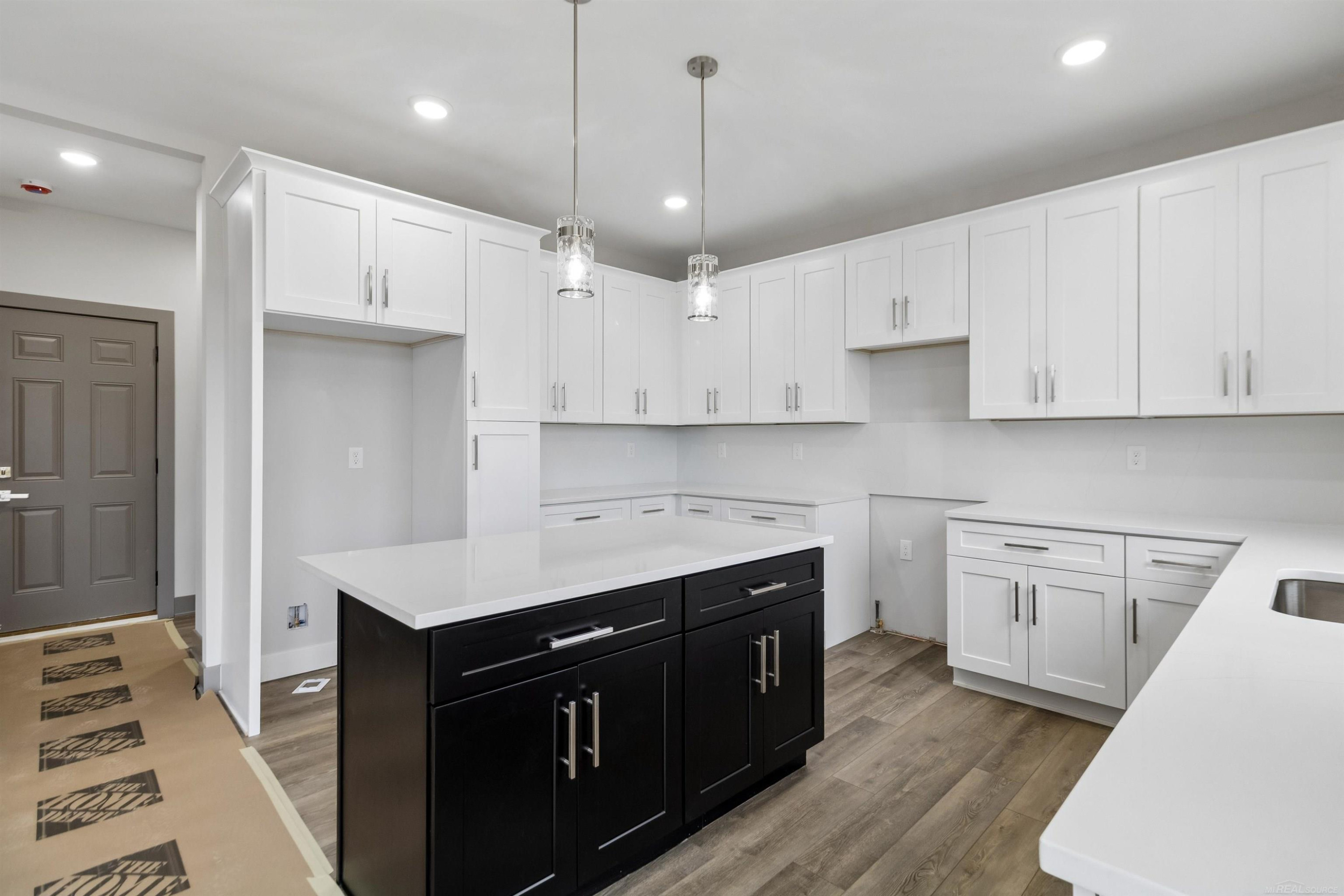45519 Gable Drive, Macomb, MI 48044 — Photo 8
