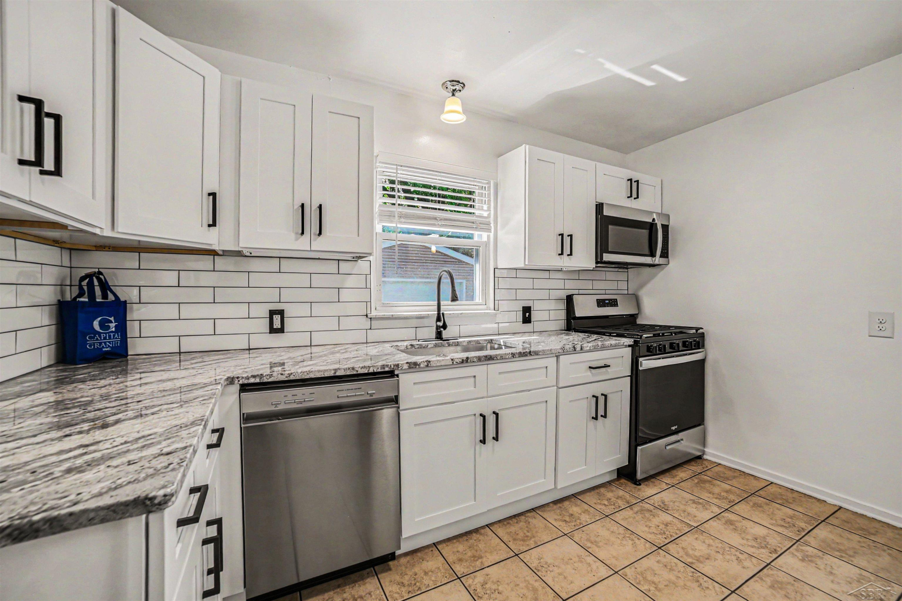 2259 Avon Street, Saginaw, MI 48602 — Photo 7