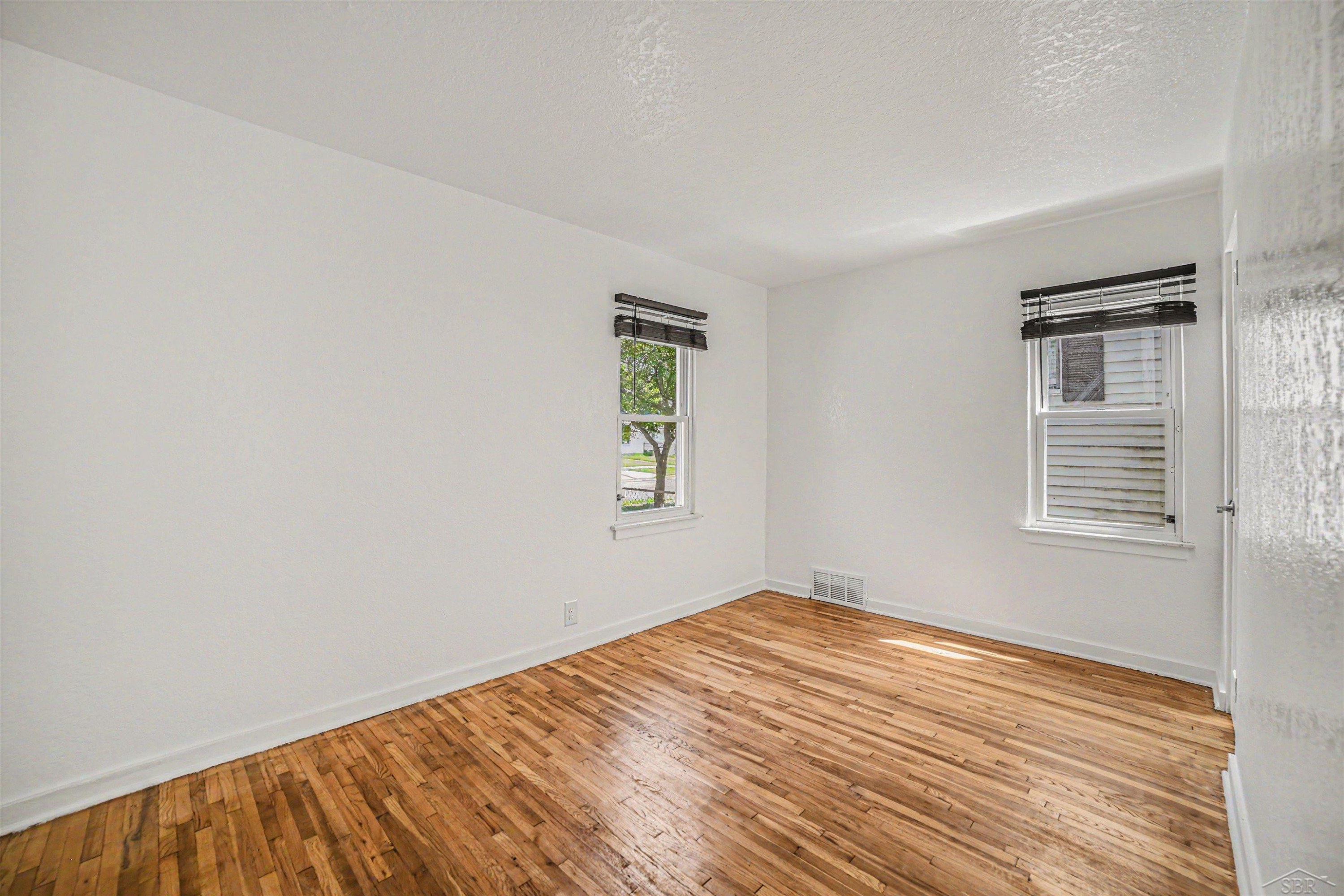 2259 Avon Street, Saginaw, MI 48602 — Photo 8