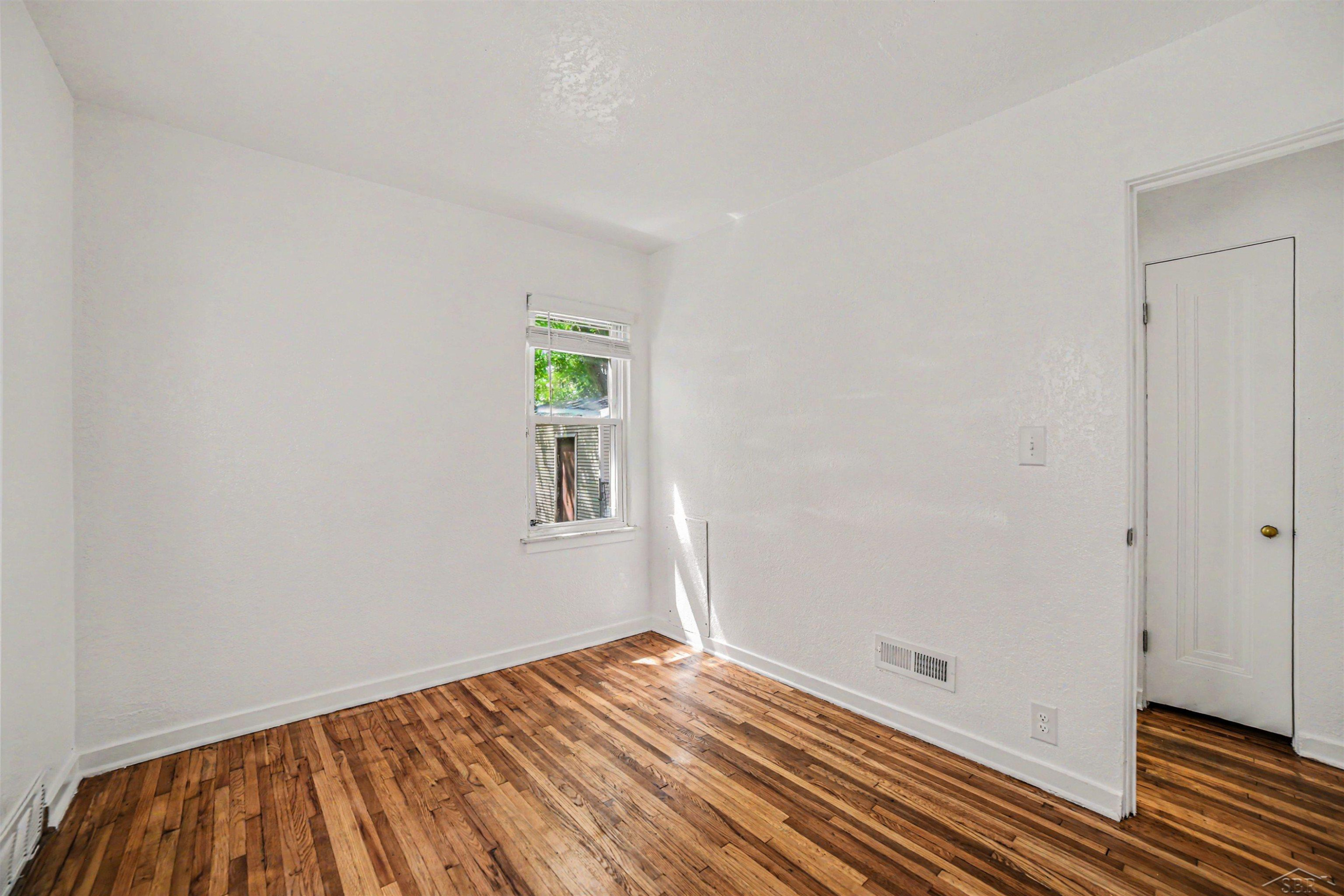 2259 Avon Street, Saginaw, MI 48602 — Photo 12