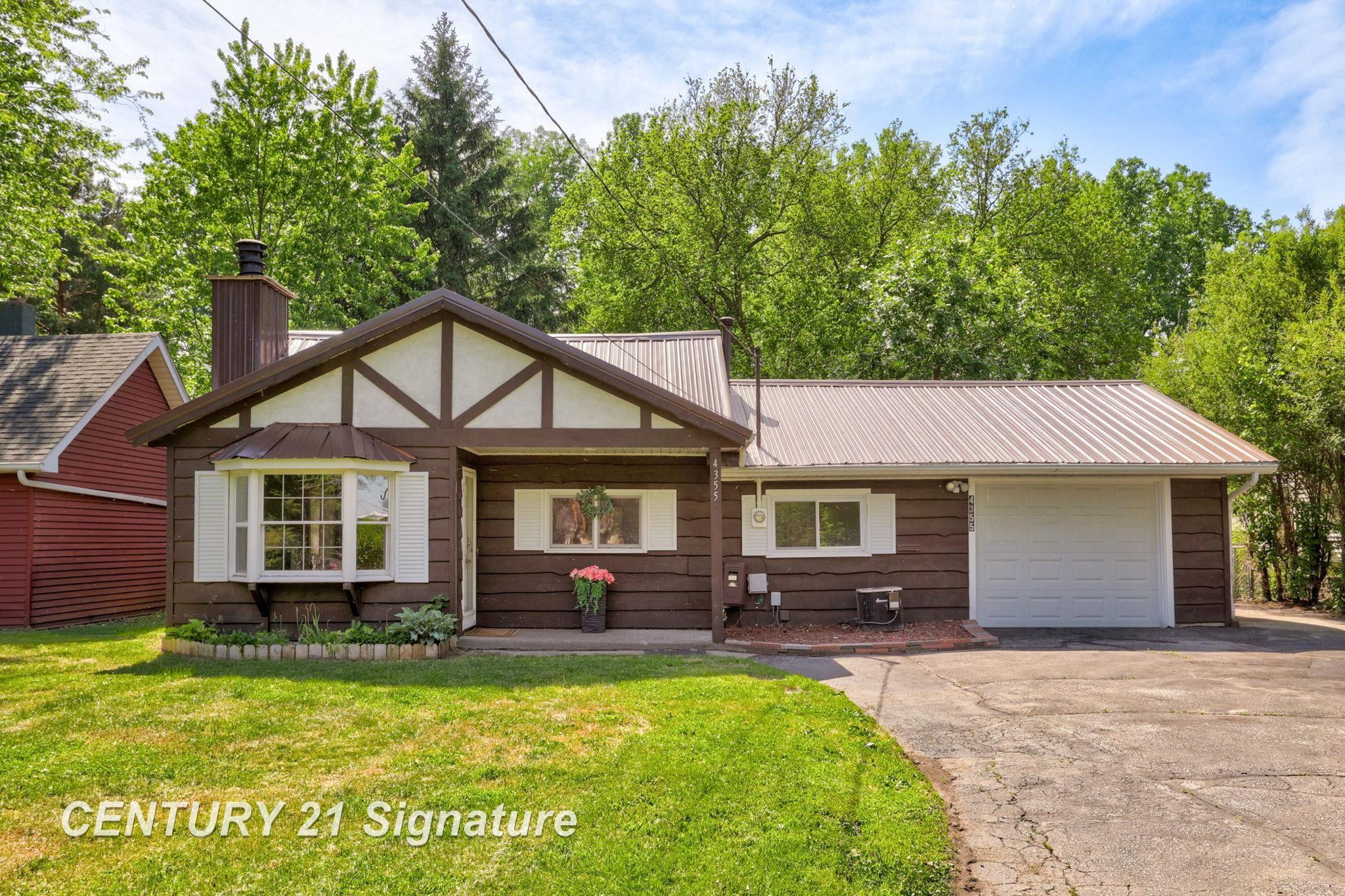 4355 N Michigan Avenue, Saginaw, MI 48604