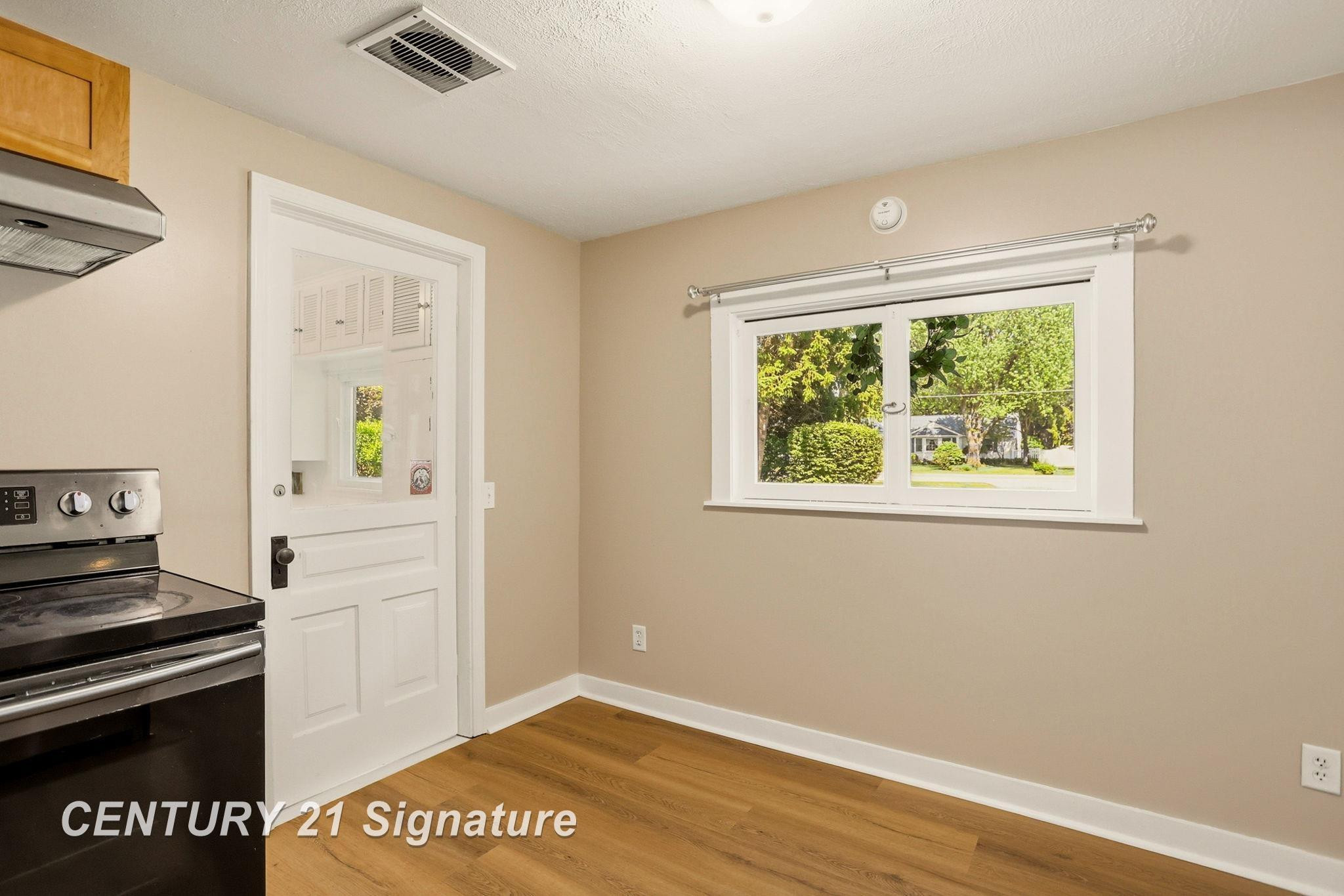 4355 N Michigan Avenue, Saginaw, MI 48604 — Photo 32