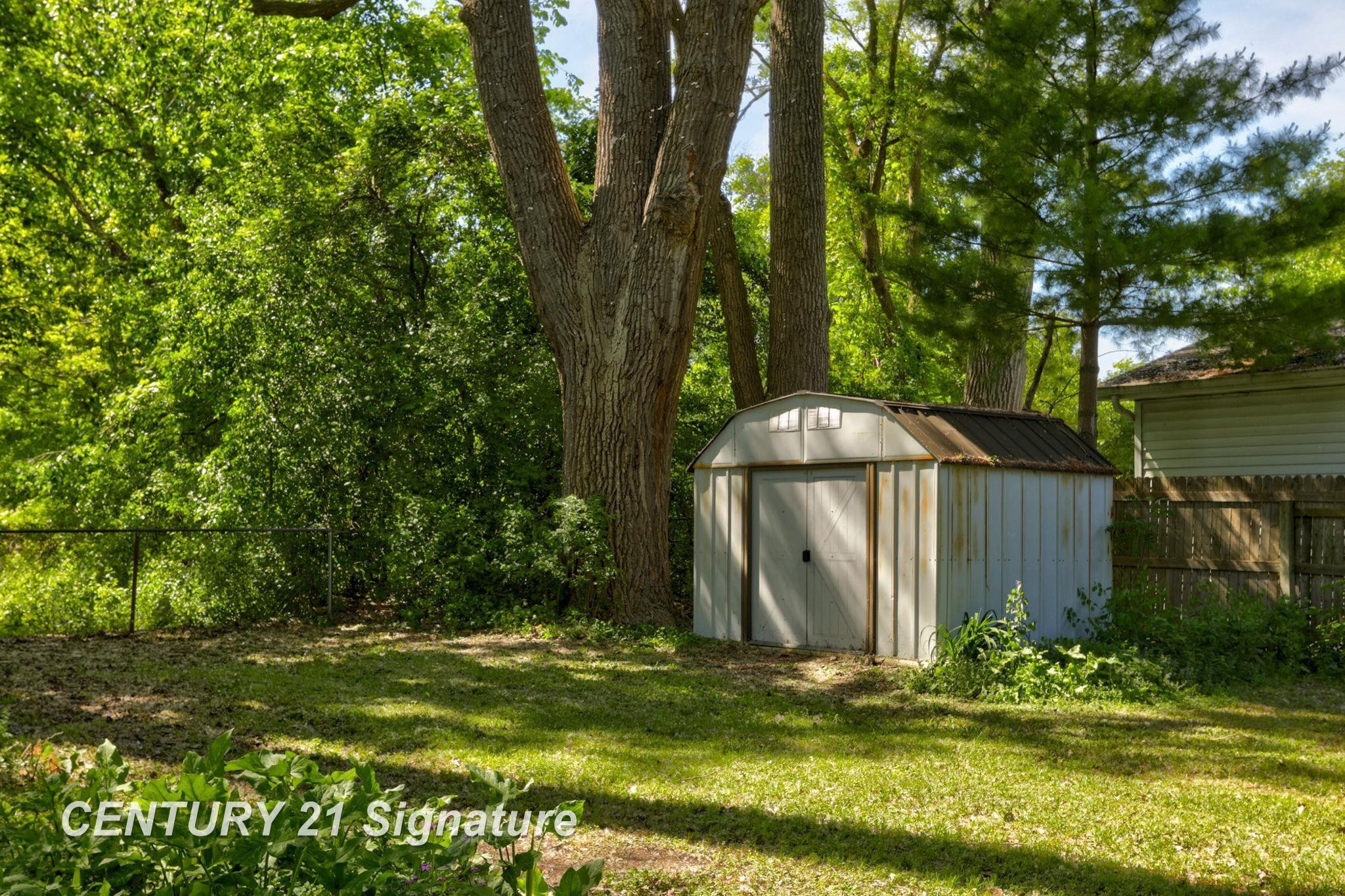 4355 N Michigan Avenue, Saginaw, MI 48604 — Photo 47
