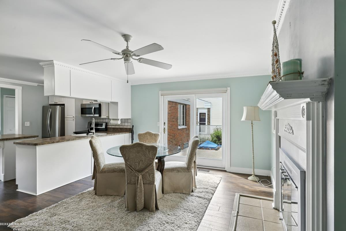42011 CLAYTON Street, Clinton Twp, MI 48038 — Photo 13