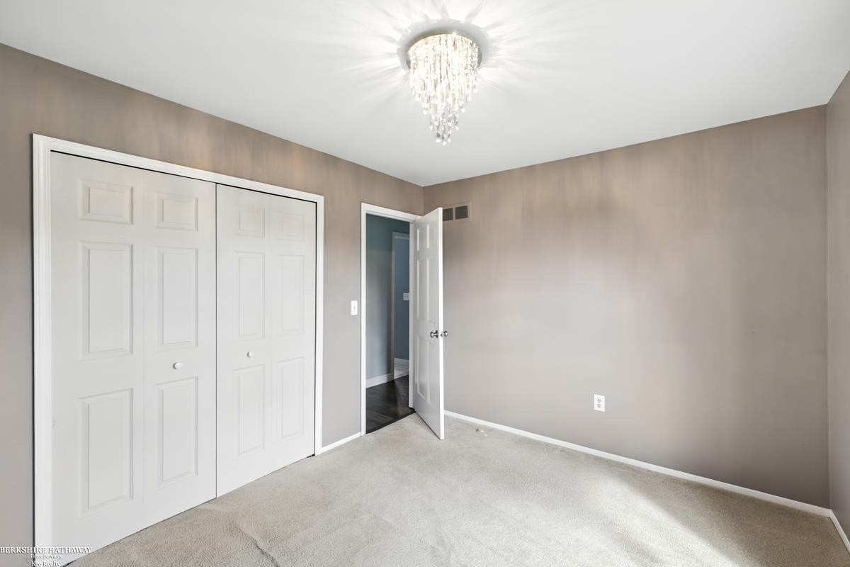 42011 CLAYTON Street, Clinton Twp, MI 48038 — Photo 17