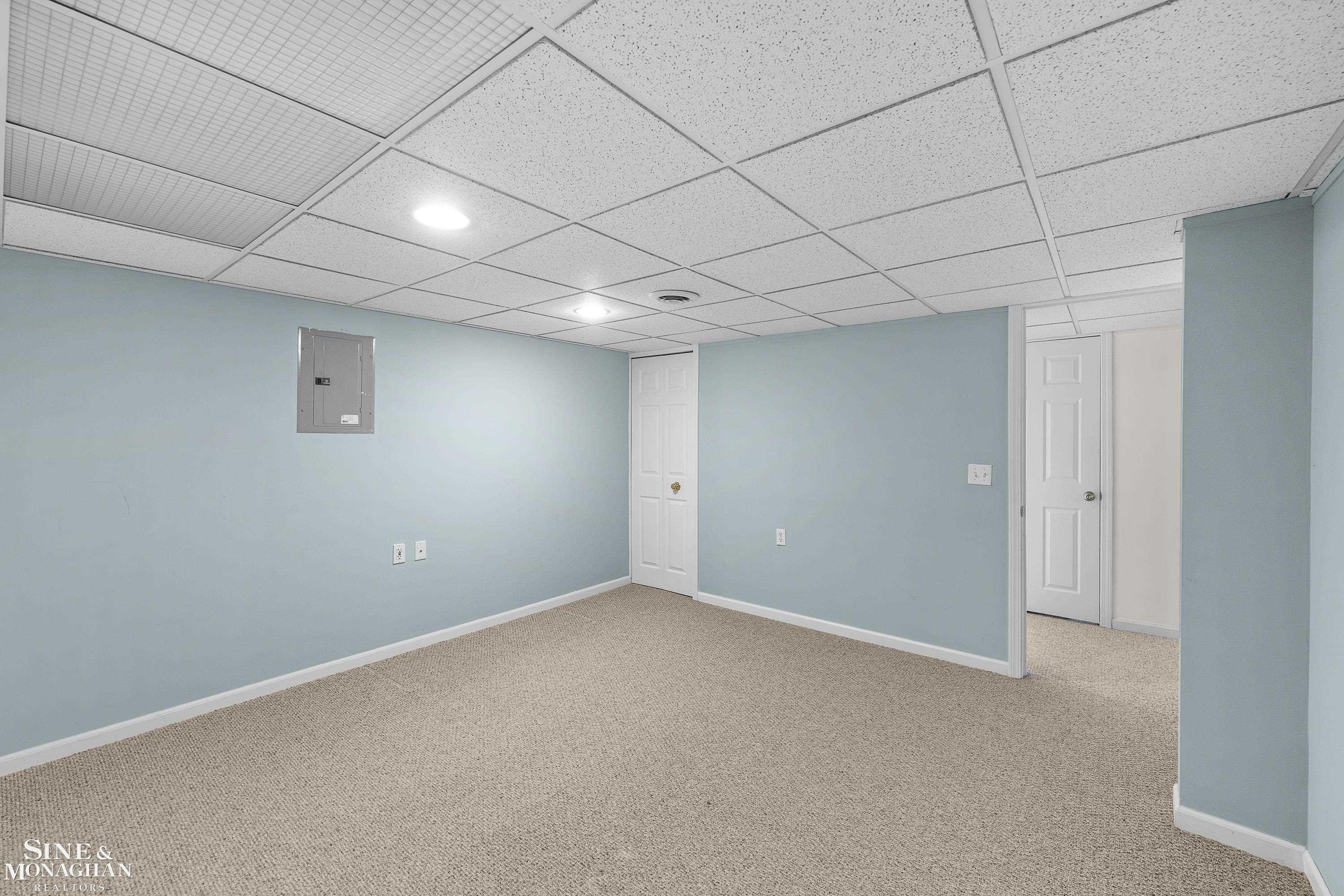 9005 Harbor Place, Saint Clair Shores, MI 48080 — Photo 33