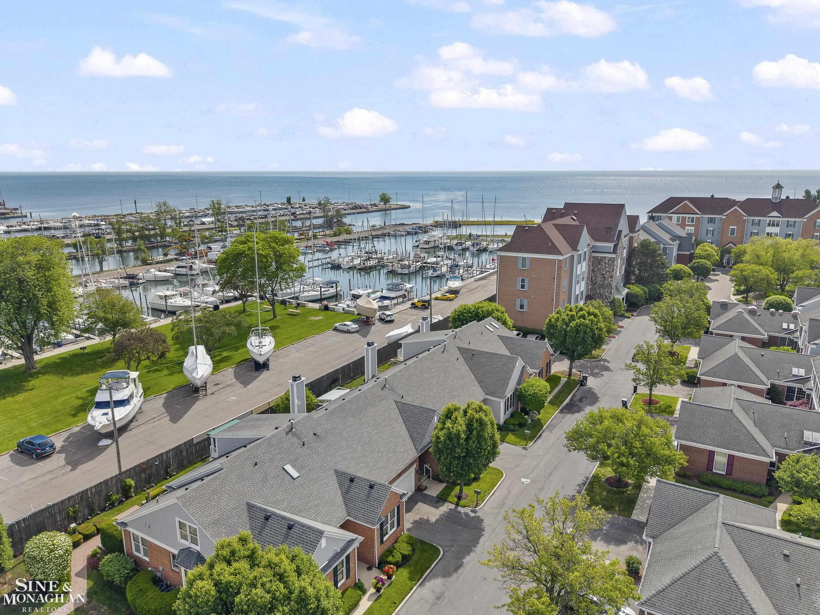 9005 Harbor Place, Saint Clair Shores, MI 48080 — Photo 43