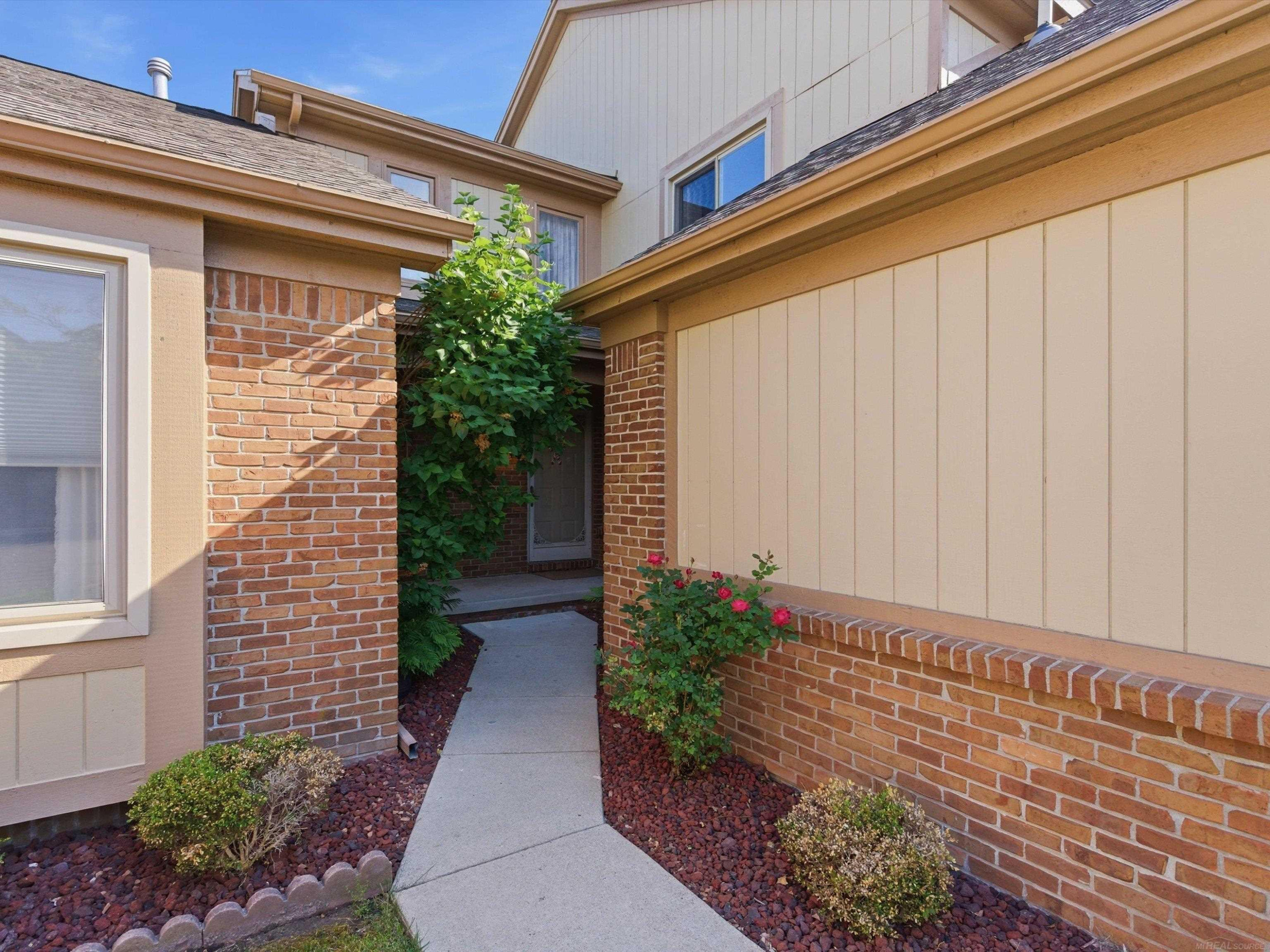 46860 High Meadows Court, Macomb, MI 48044 — Photo 3