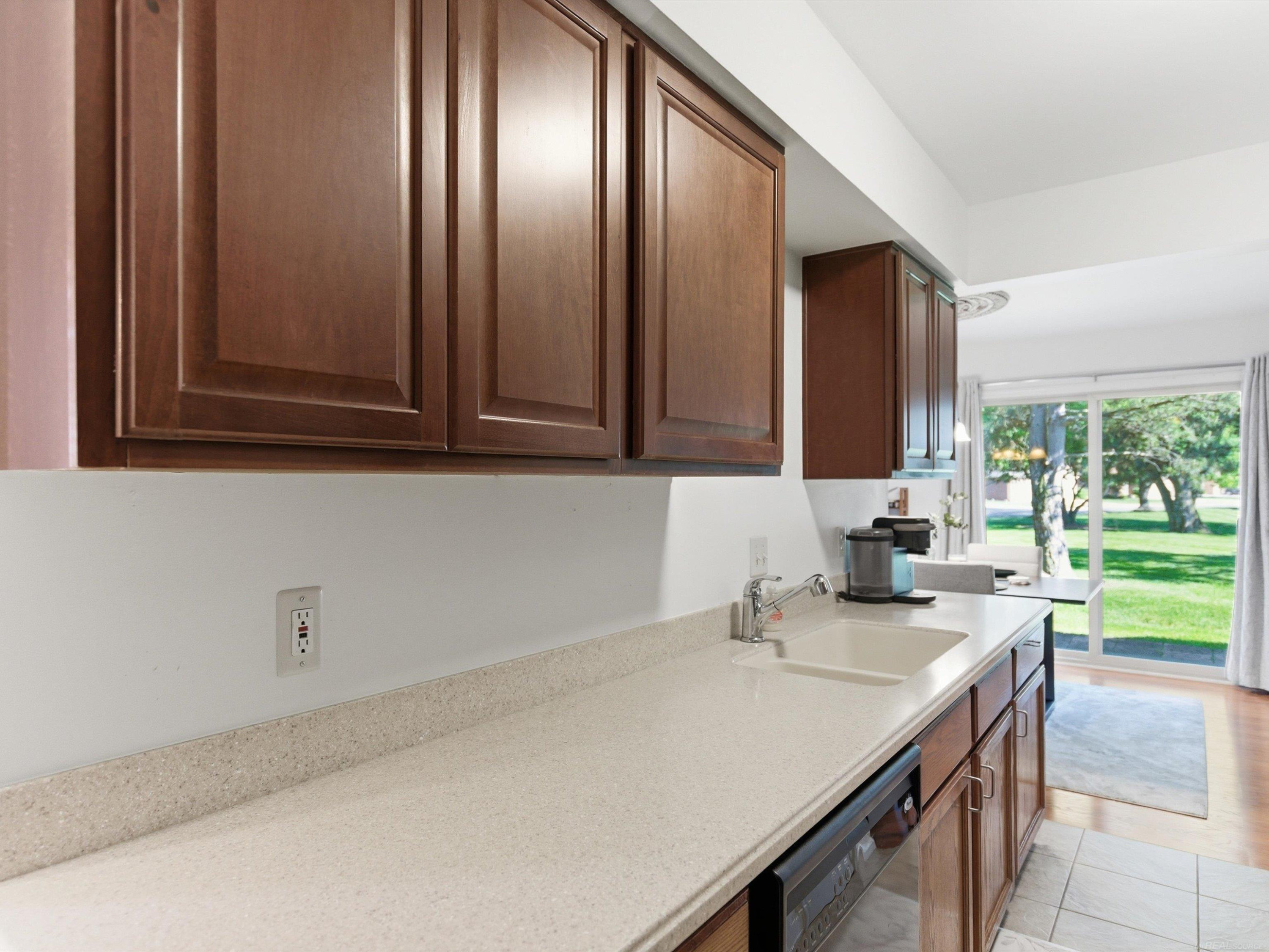 46860 High Meadows Court, Macomb, MI 48044 — Photo 18