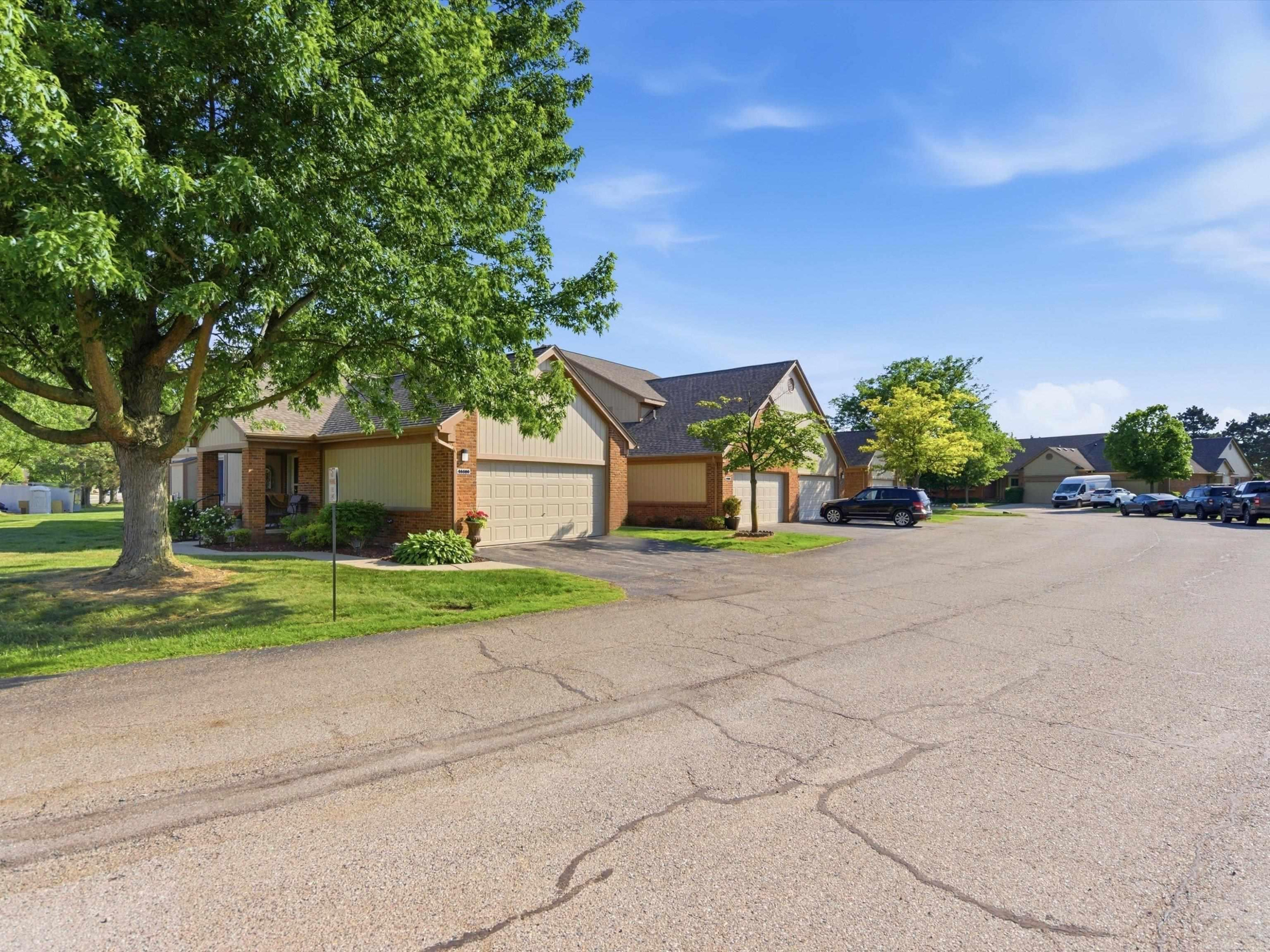 46860 High Meadows Court, Macomb, MI 48044 — Photo 38