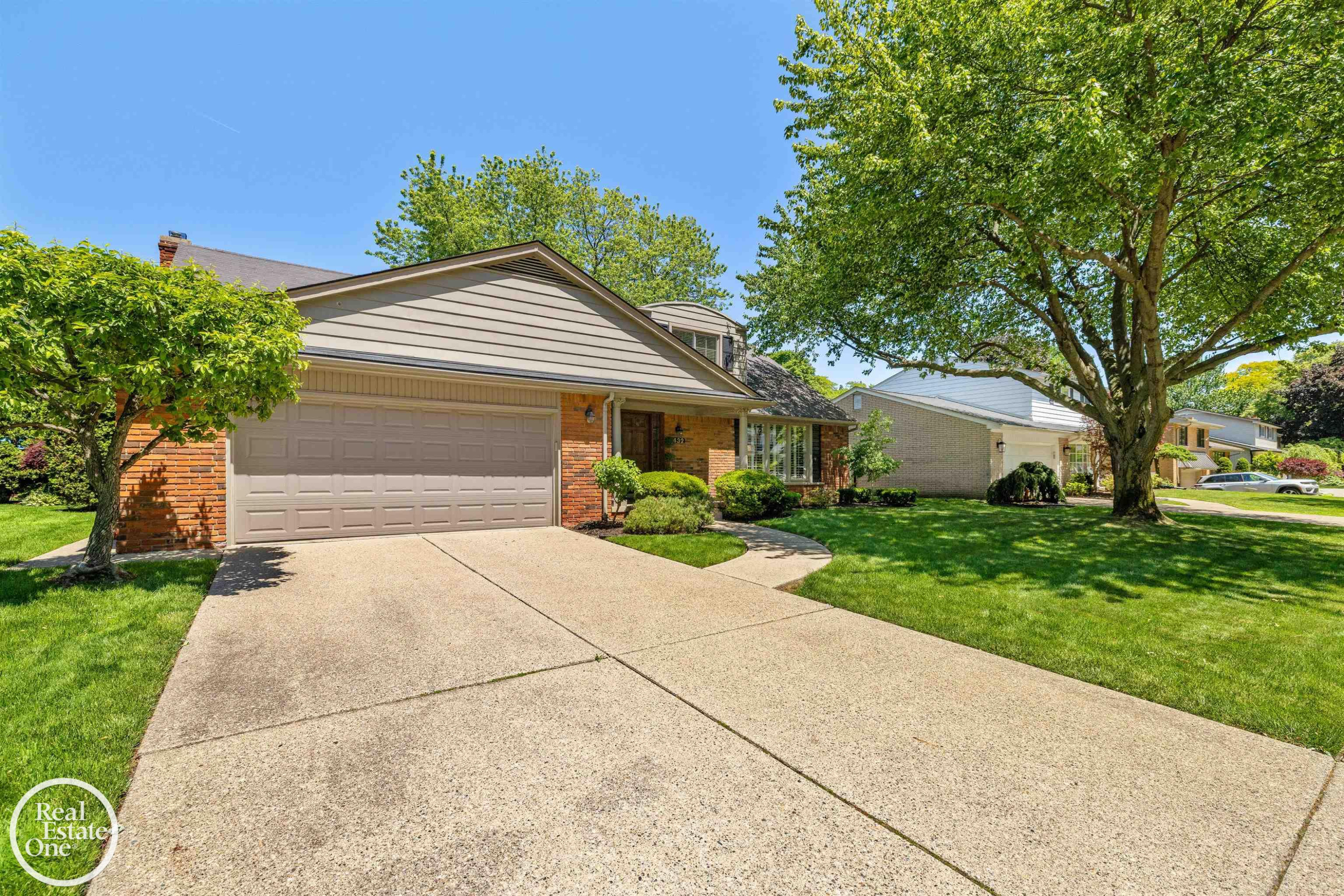 432 Saddle Lane, Grosse Pointe Woods, MI 48236 — Photo 4