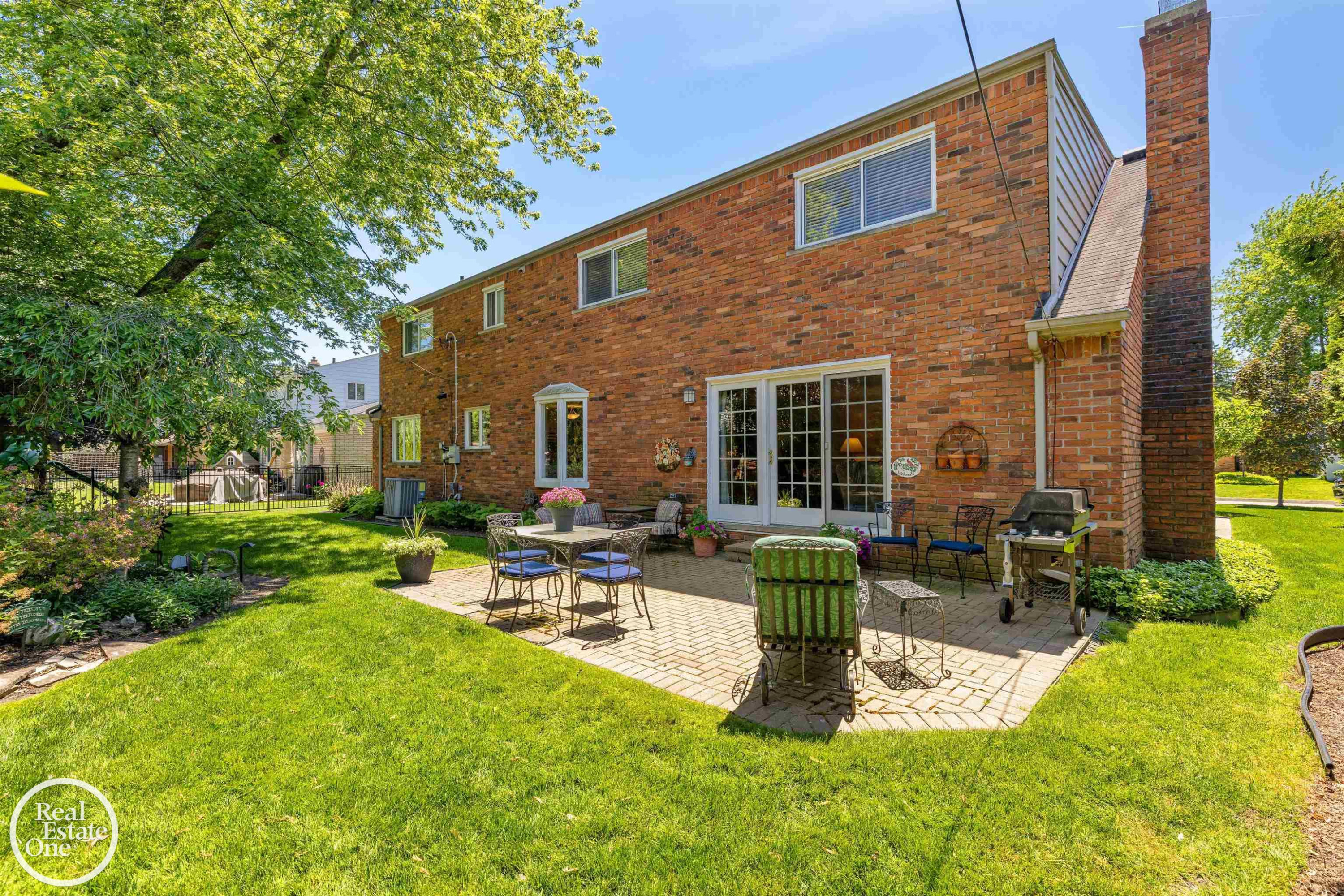 432 Saddle Lane, Grosse Pointe Woods, MI 48236 — Photo 37