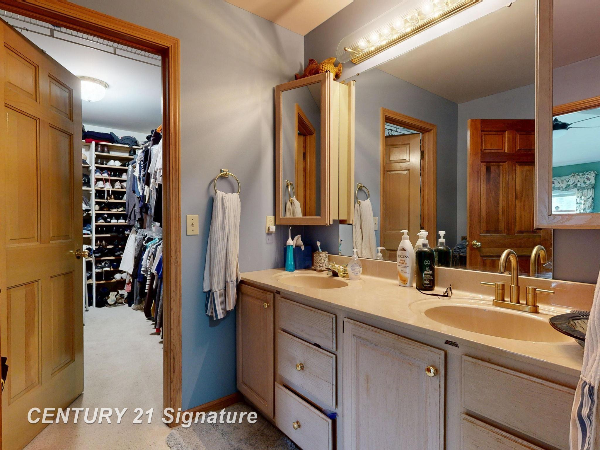 4407 Spurwood Drive, Saginaw, MI 48603 — Photo 57