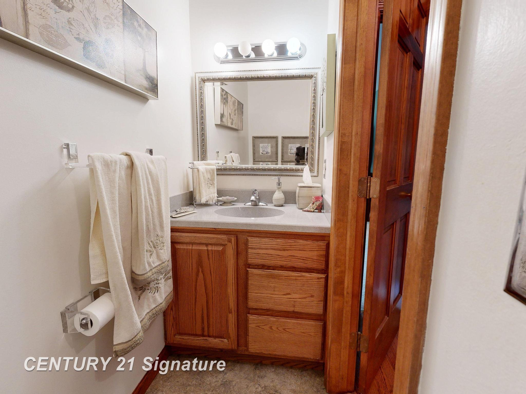 4407 Spurwood Drive, Saginaw, MI 48603 — Photo 65