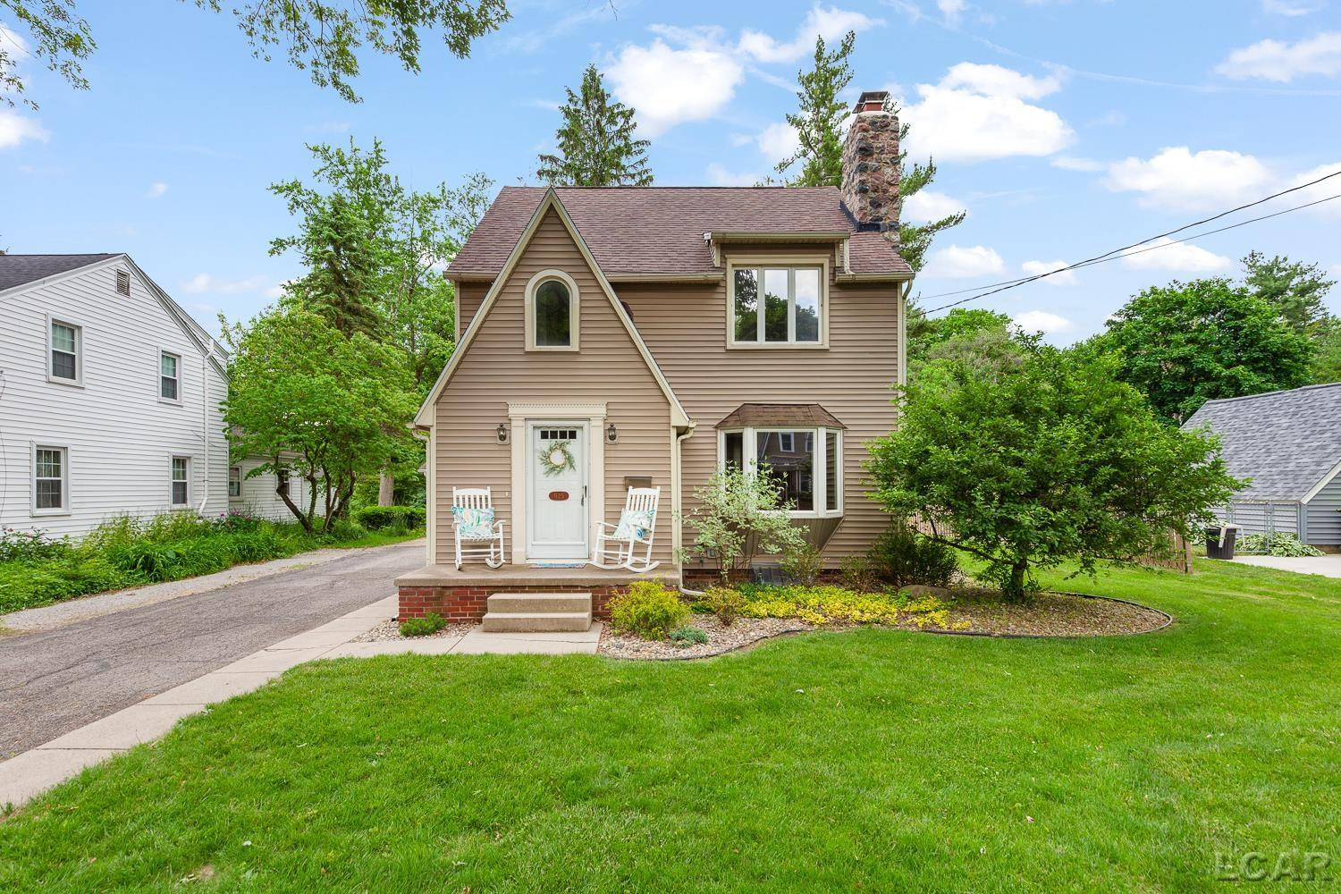 925 Lincoln Avenue, Adrian, MI 49221 — Photo 2