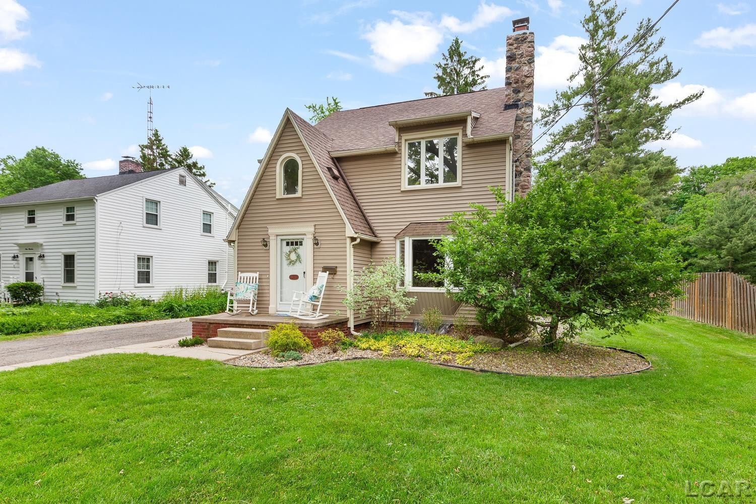 925 Lincoln Avenue, Adrian, MI 49221 — Photo 3