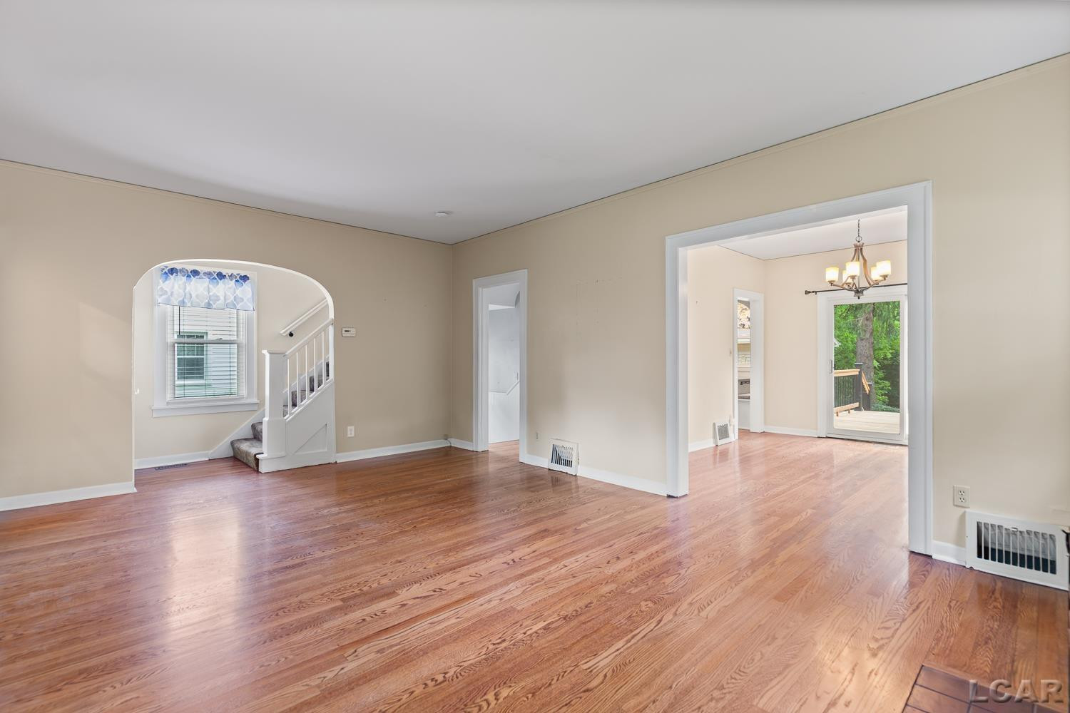 925 Lincoln Avenue, Adrian, MI 49221 — Photo 7