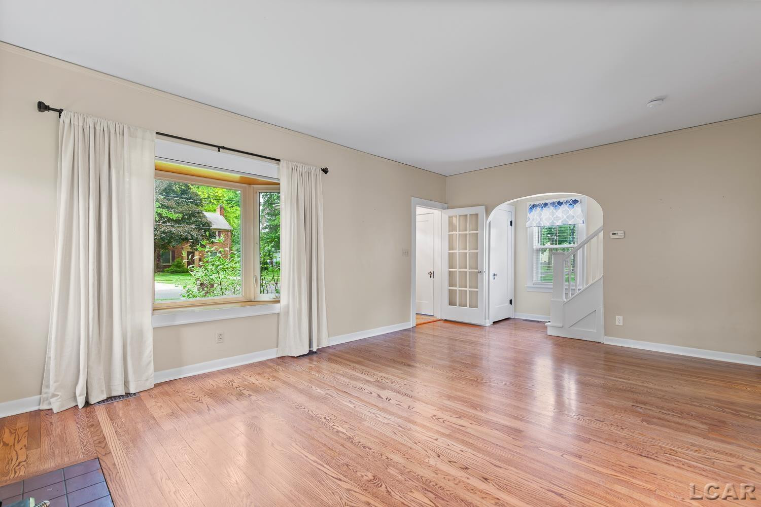 925 Lincoln Avenue, Adrian, MI 49221 — Photo 8
