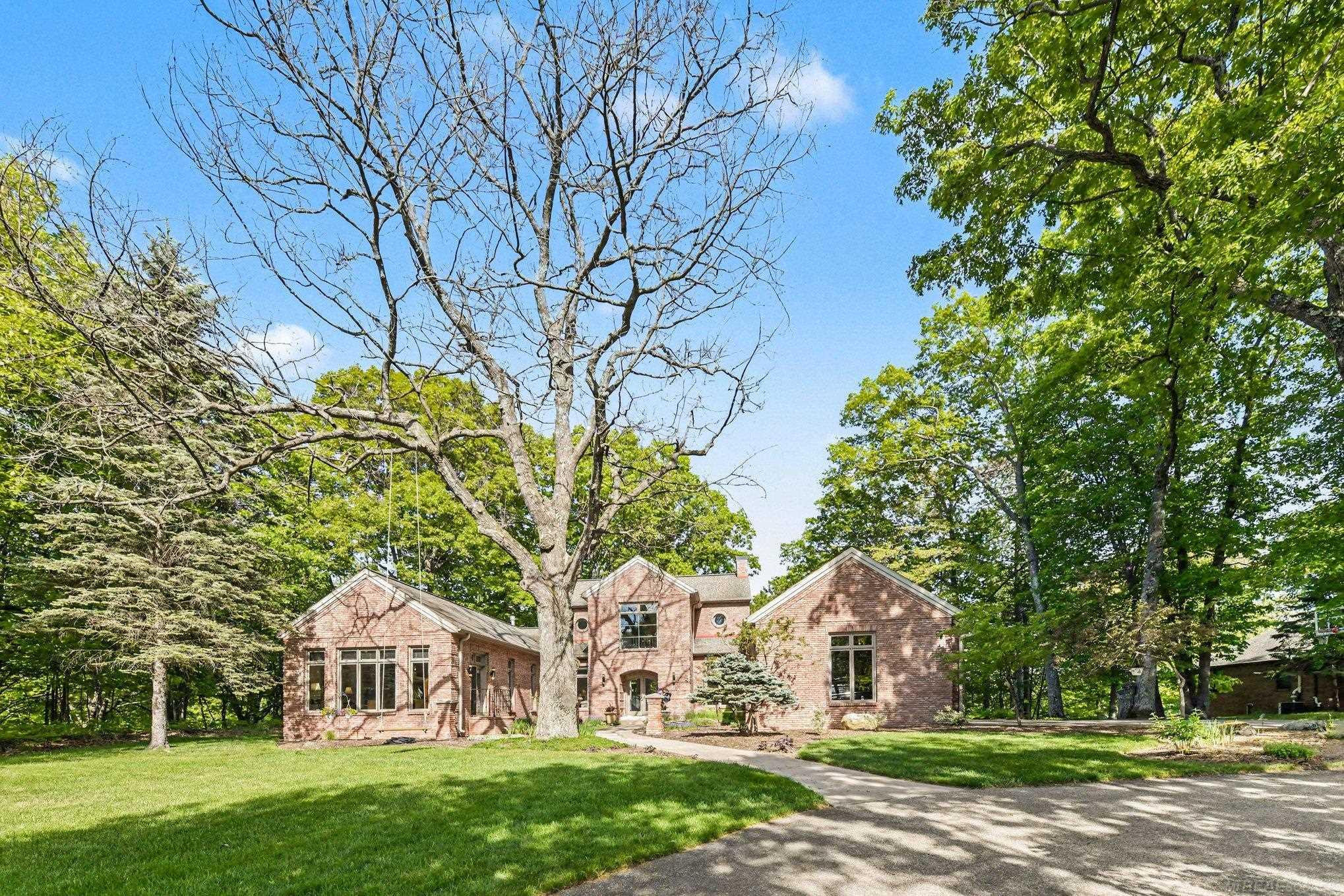 N3870 N Grand Oak Drive, Iron Mountain, MI 49801 — Photo 3
