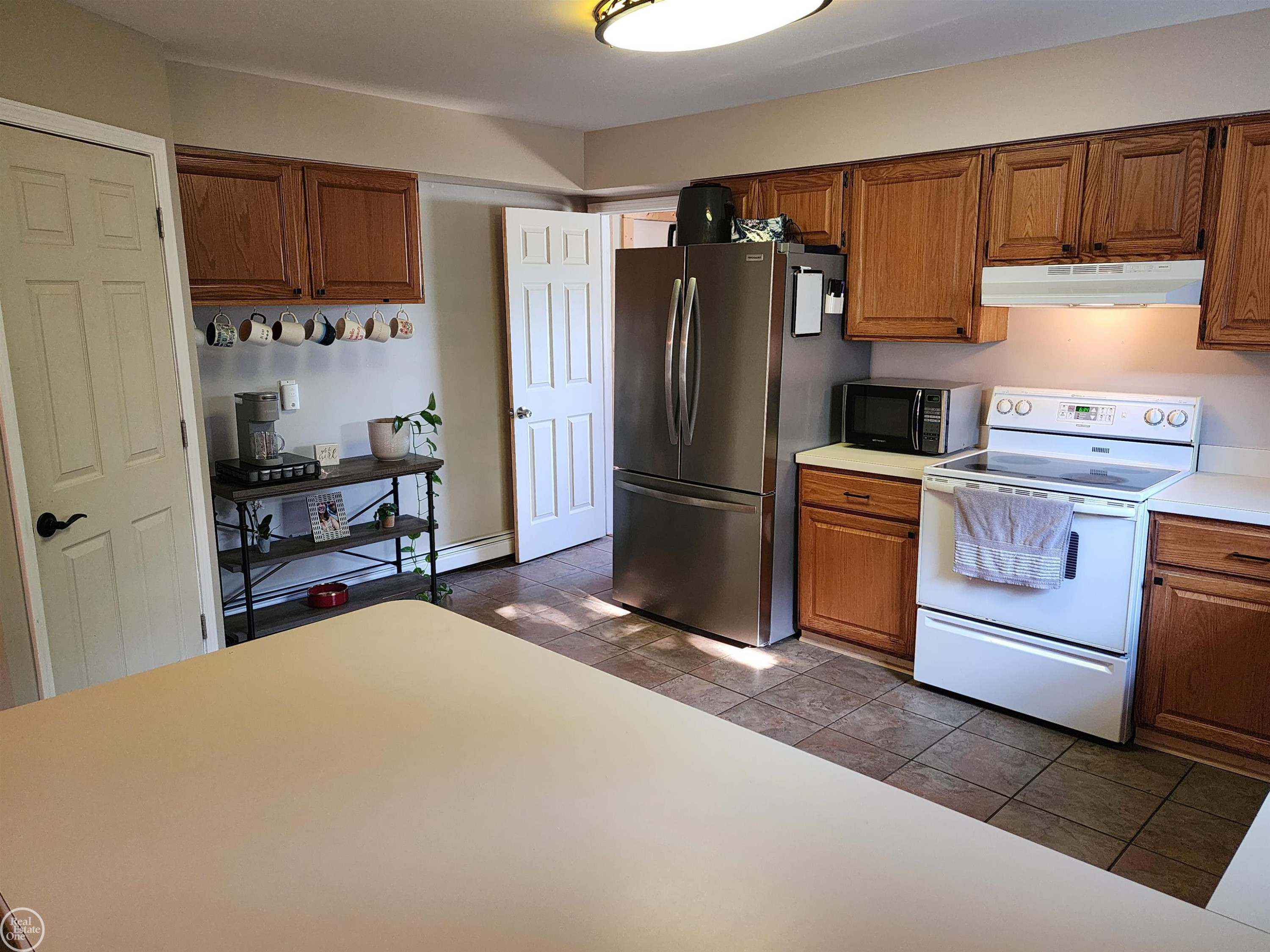 2919 Eastland Drive, Port Huron, MI 48060 — Photo 6
