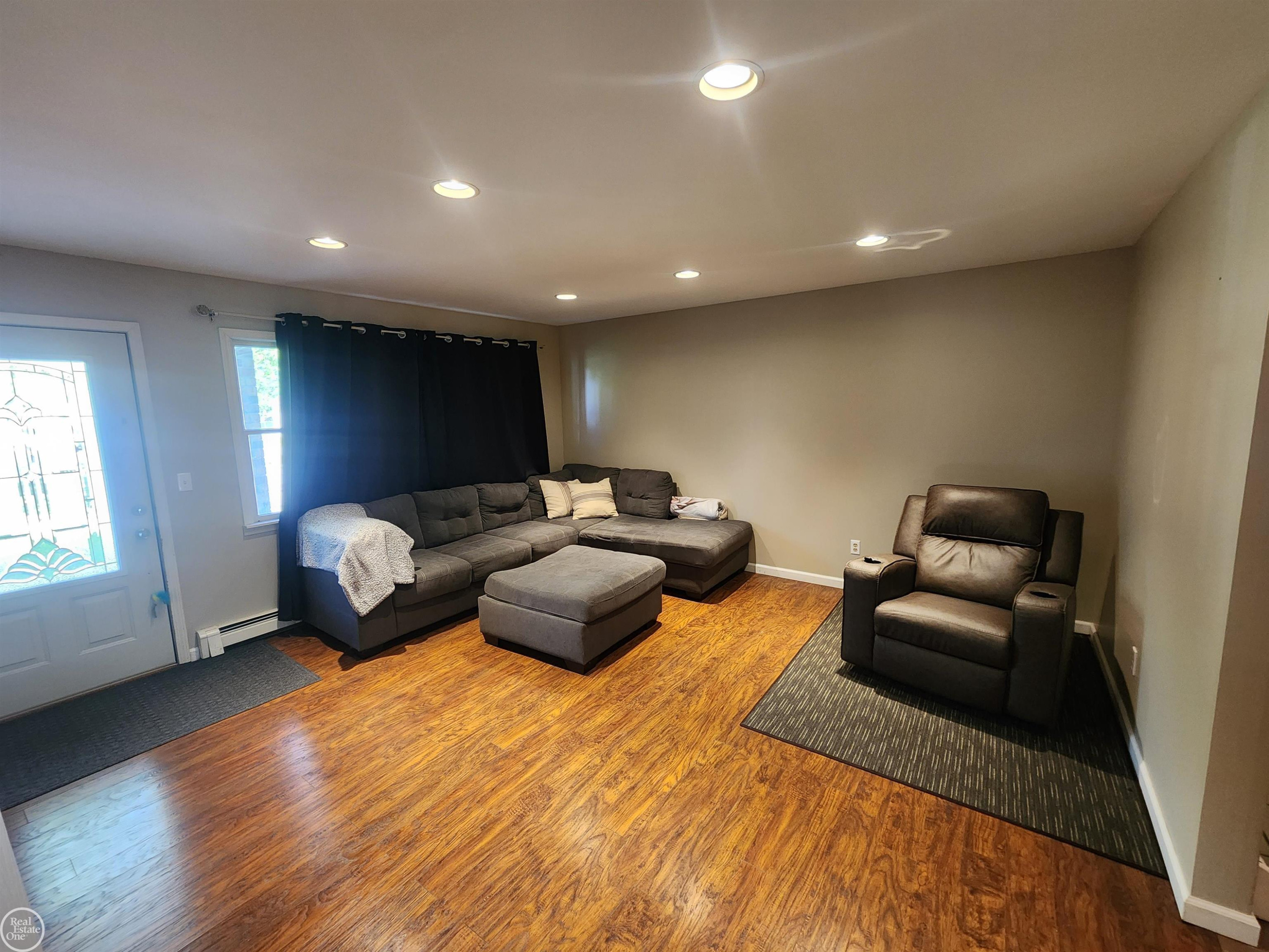 2919 Eastland Drive, Port Huron, MI 48060 — Photo 10