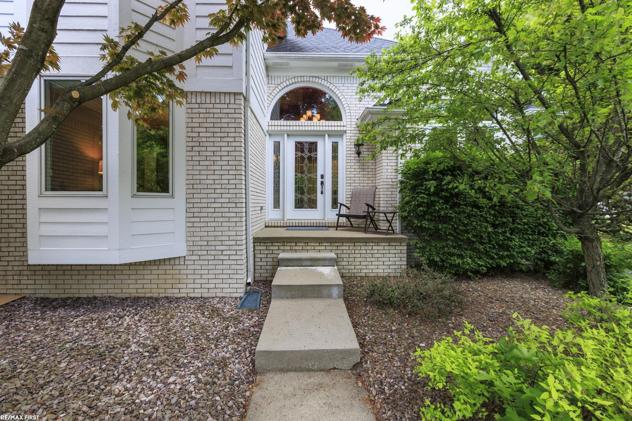 51205 Christine Court, Shelby Twp, MI 48316 — Photo 12