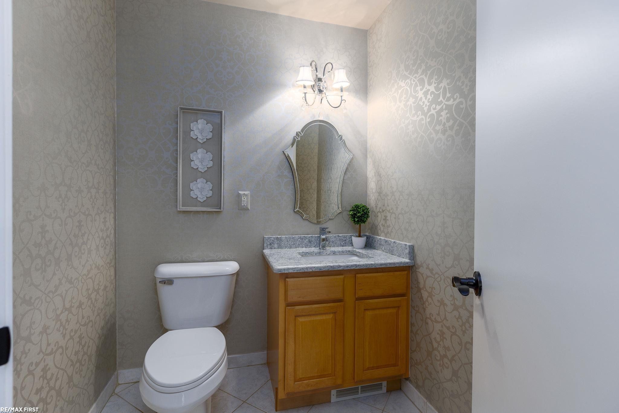 51205 Christine Court, Shelby Twp, MI 48316 — Photo 17