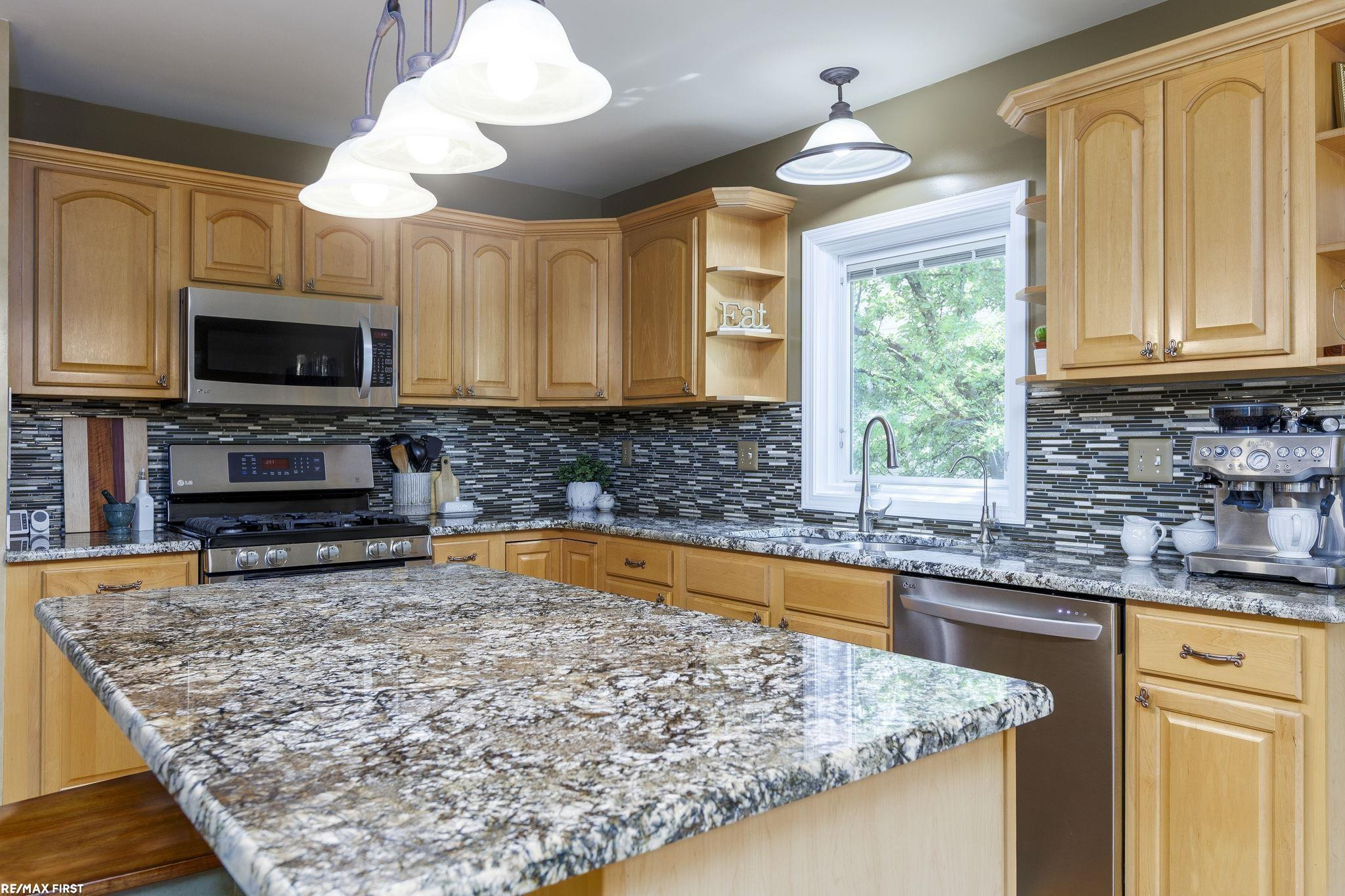 51205 Christine Court, Shelby Twp, MI 48316 — Photo 20