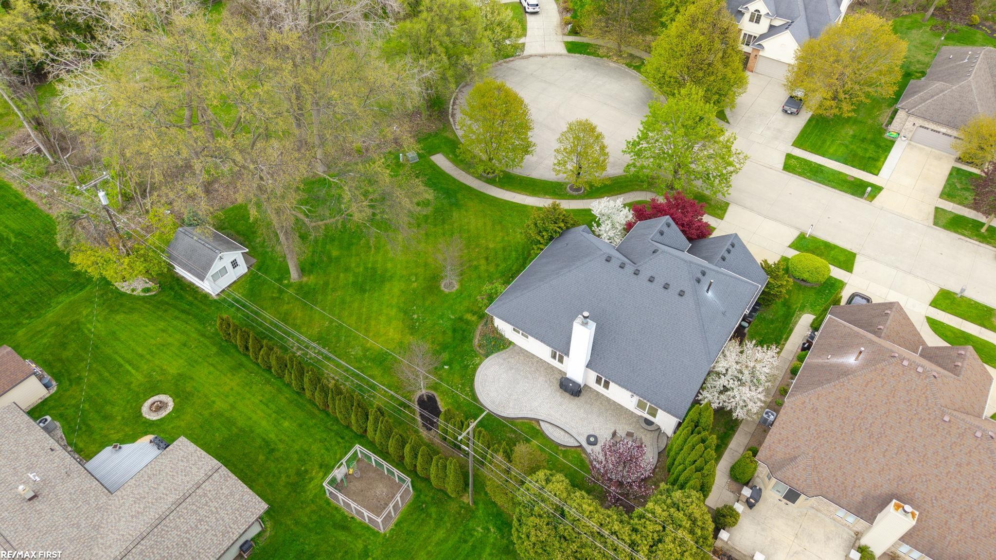 51205 Christine Court, Shelby Twp, MI 48316 — Photo 44