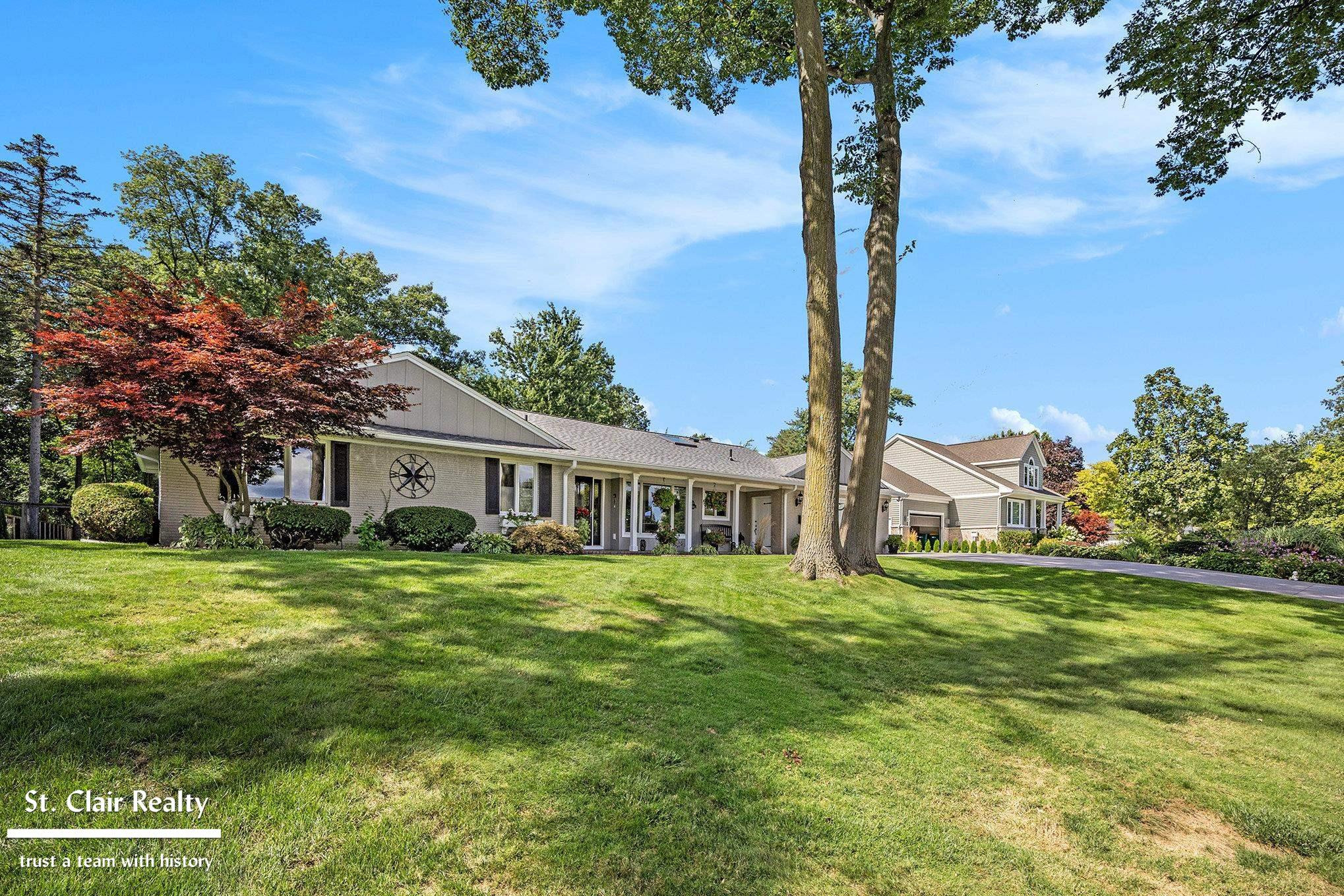 983 N Riverside Avenue, MI 48079 — Photo 4