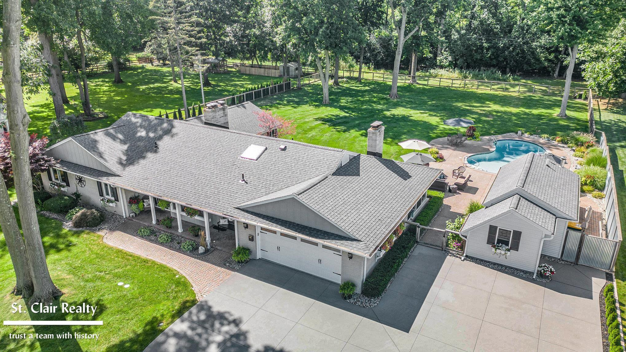 983 N Riverside Avenue, MI 48079 — Photo 6