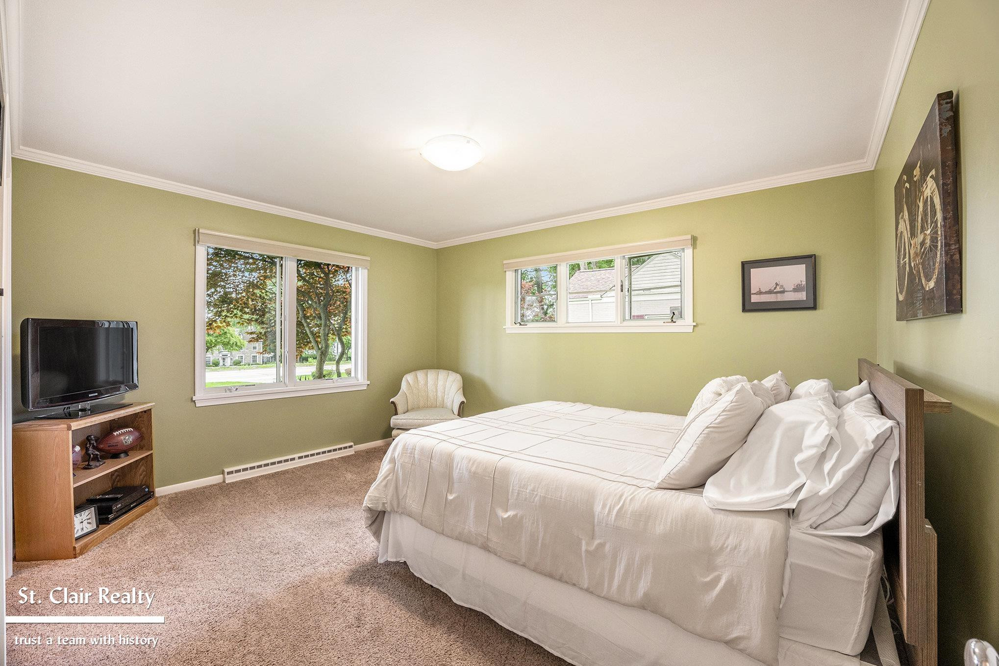 983 N Riverside Avenue, MI 48079 — Photo 24