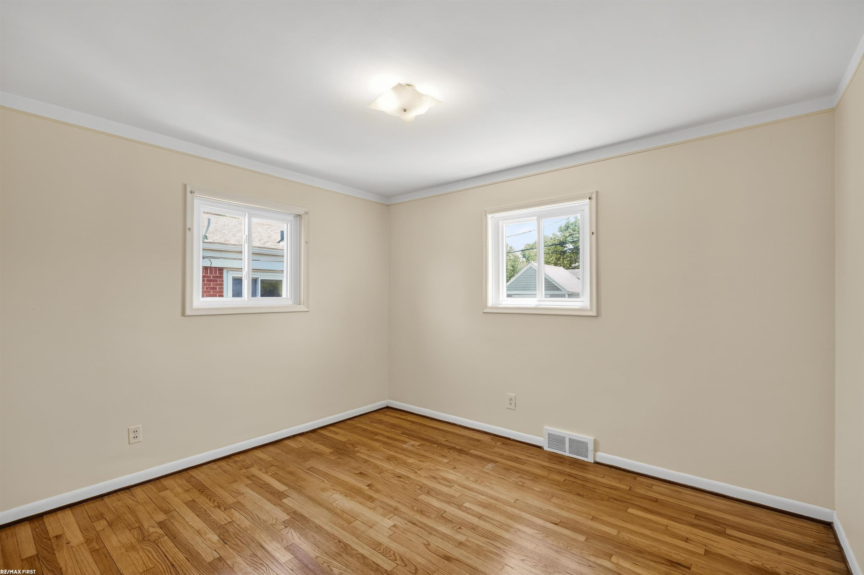 21442 Share Street, Saint Clair Shores, MI 48082 — Photo 9