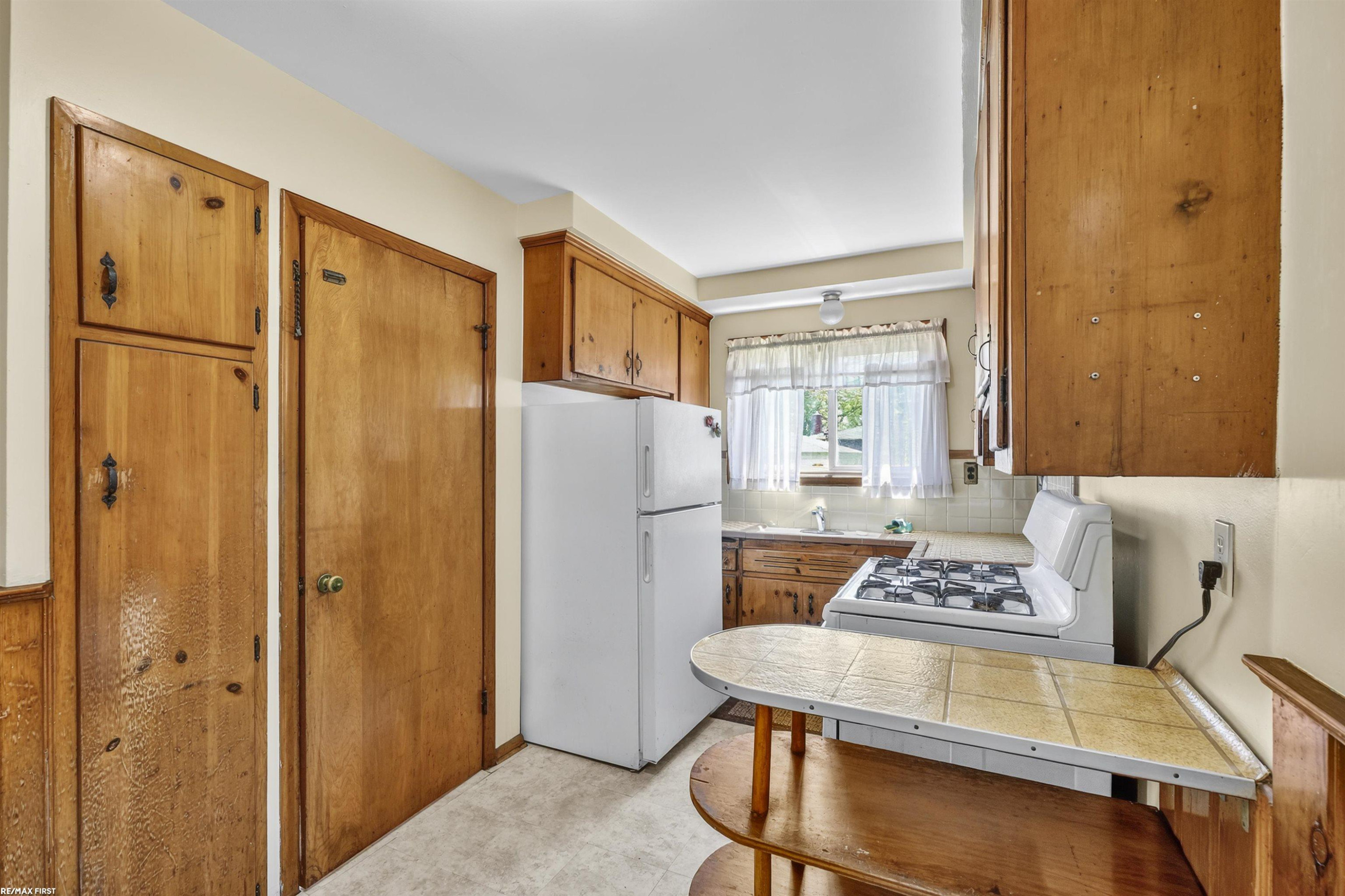 21442 Share Street, Saint Clair Shores, MI 48082 — Photo 12