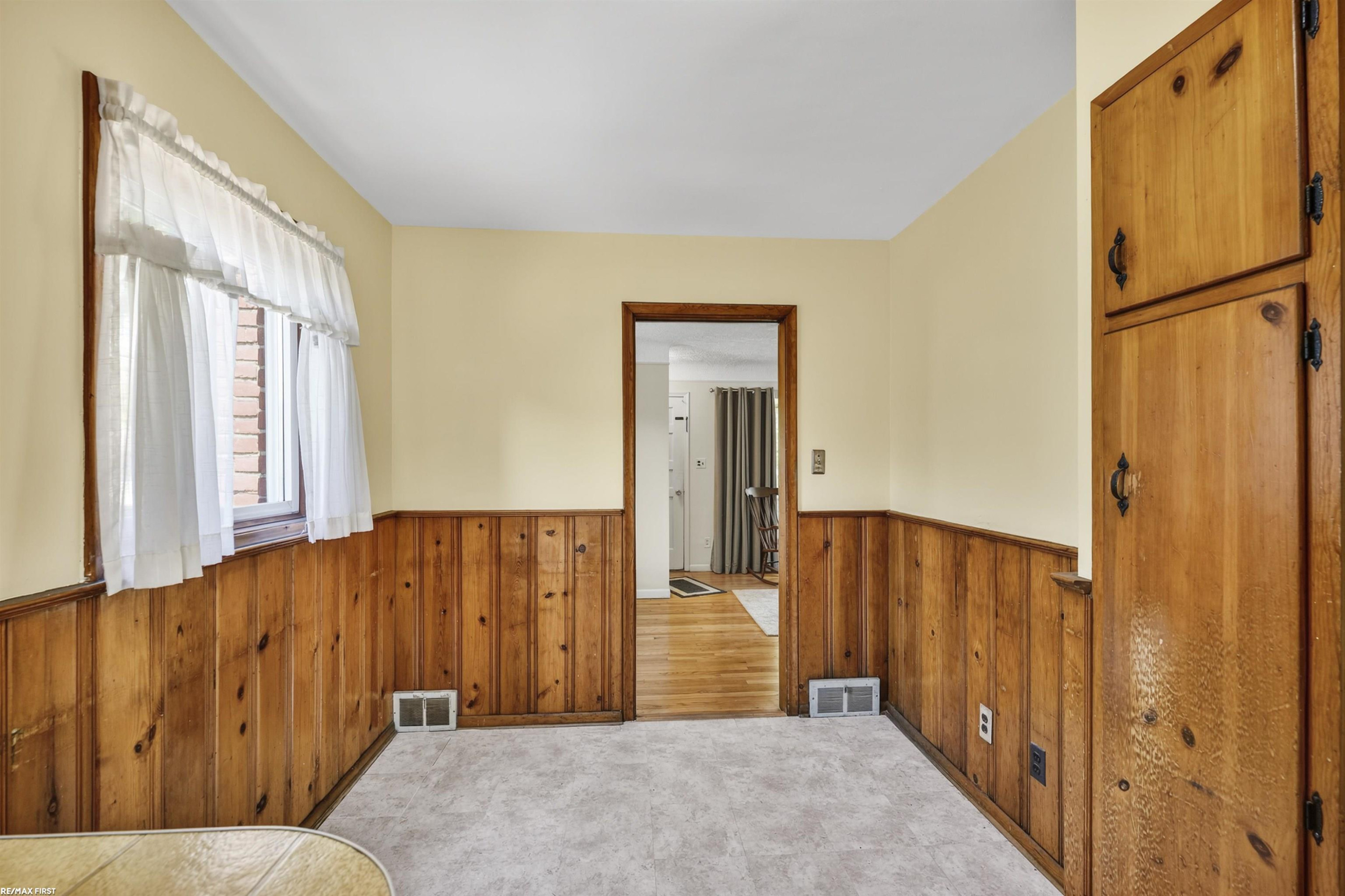 21442 Share Street, Saint Clair Shores, MI 48082 — Photo 13