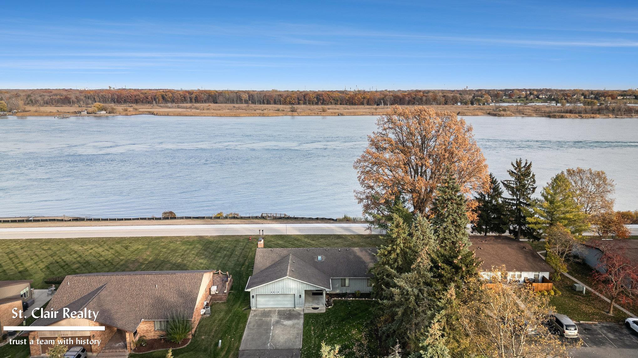 2516 River Road, Marysville, MI 48040 — Photo 9