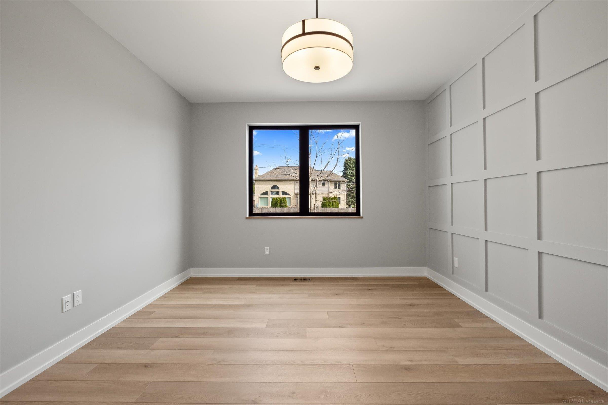 5811 Heights Drive, Unit 4 / Building 2, Sterling Heights, MI 48314 — Photo 5