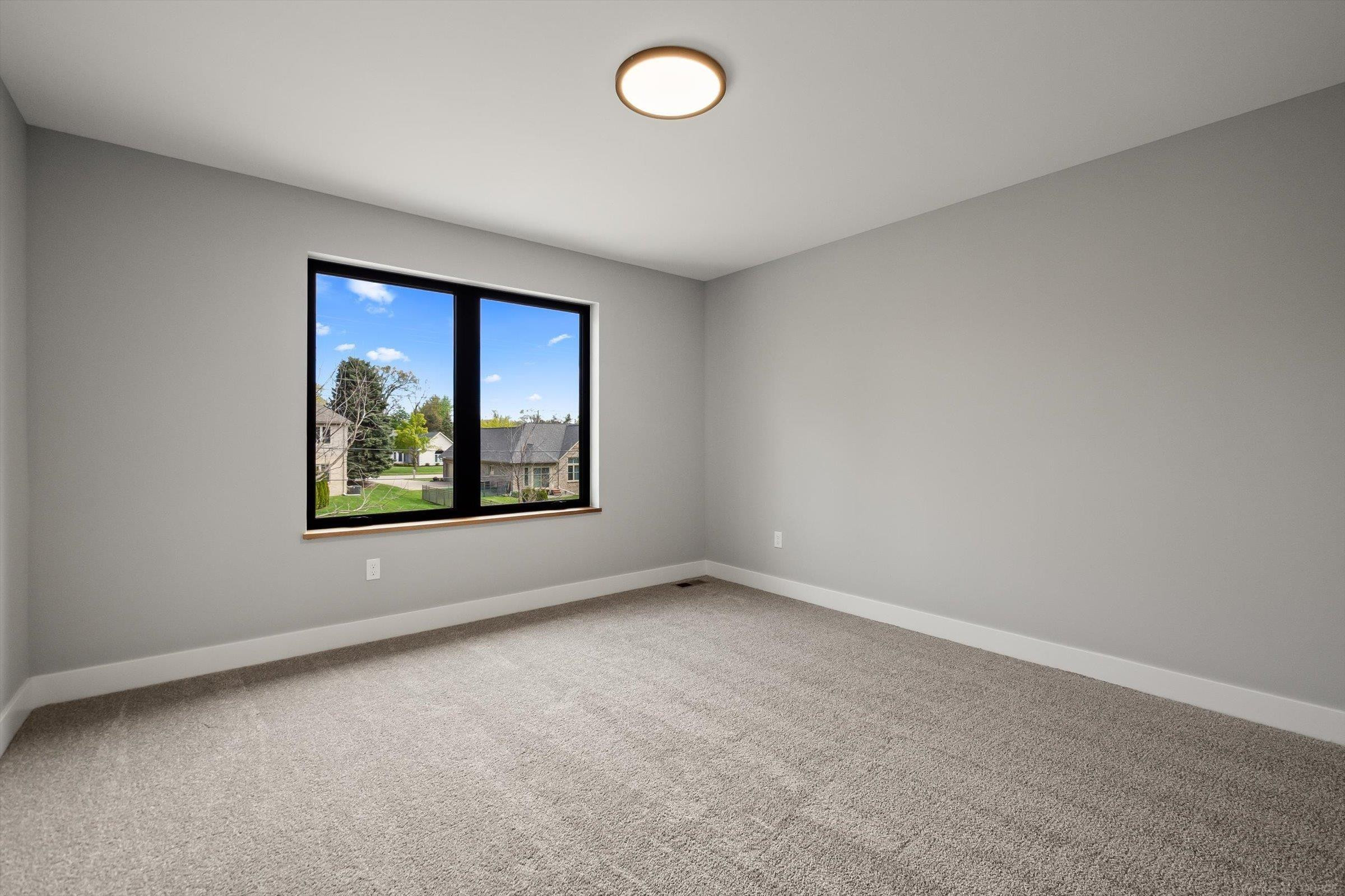5811 Heights Drive, Unit 4 / Building 2, Sterling Heights, MI 48314 — Photo 21