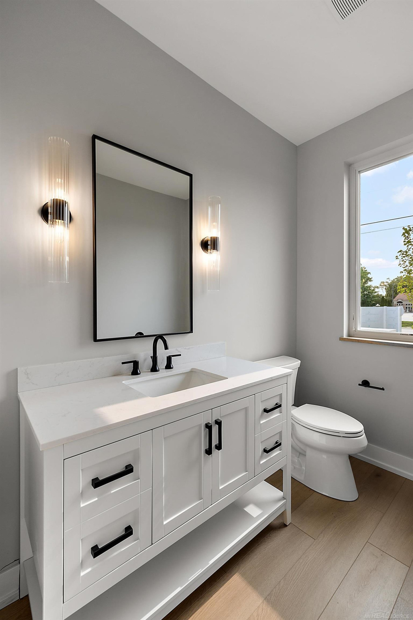 5874 Heights Drive, Unit 20 / Building 10, Sterling Heights, MI 48314 — Photo 9