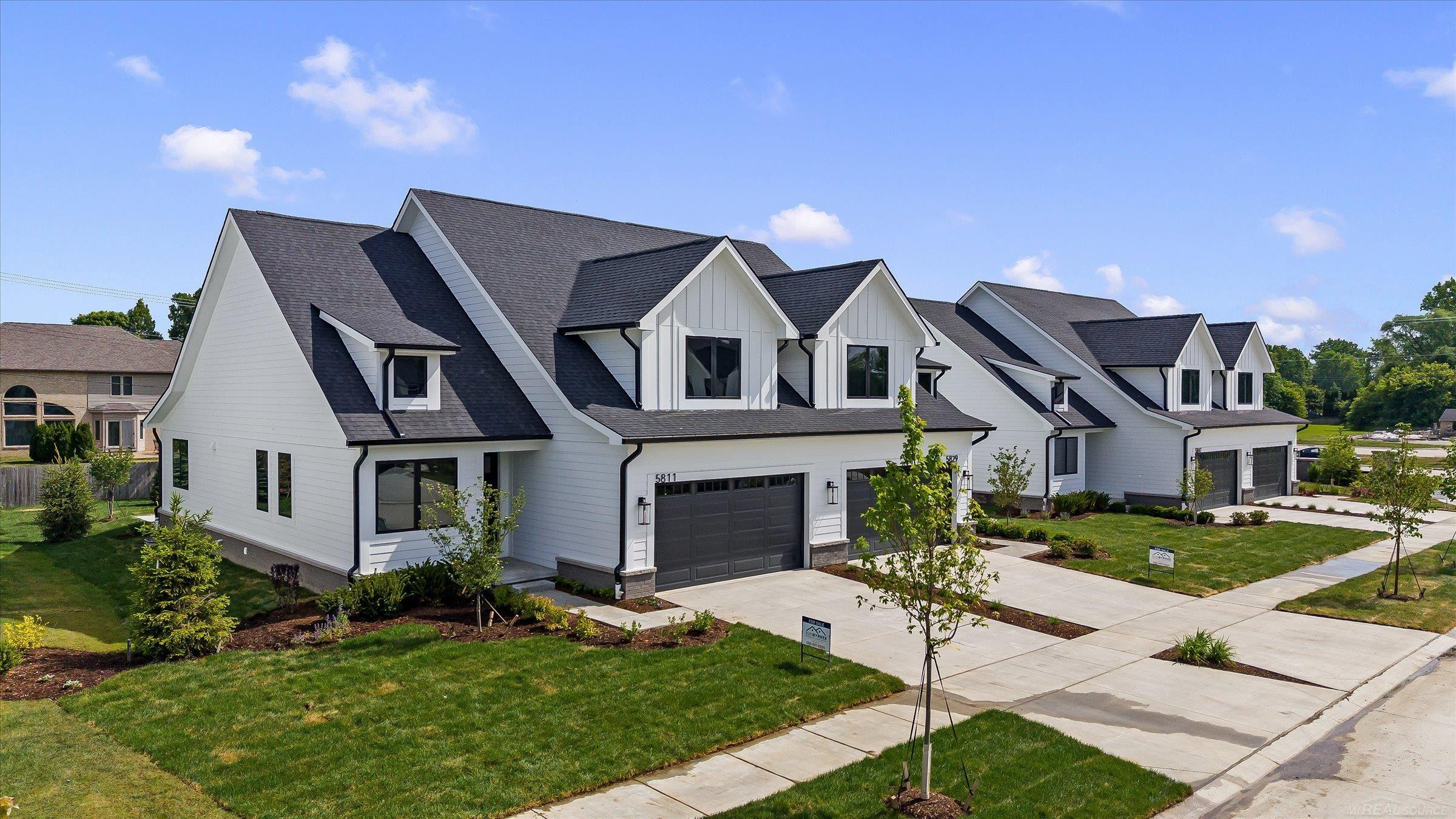 5811 Heights Drive, Unit 4 / Building 2, Sterling Heights, MI 48314 — Photo 29