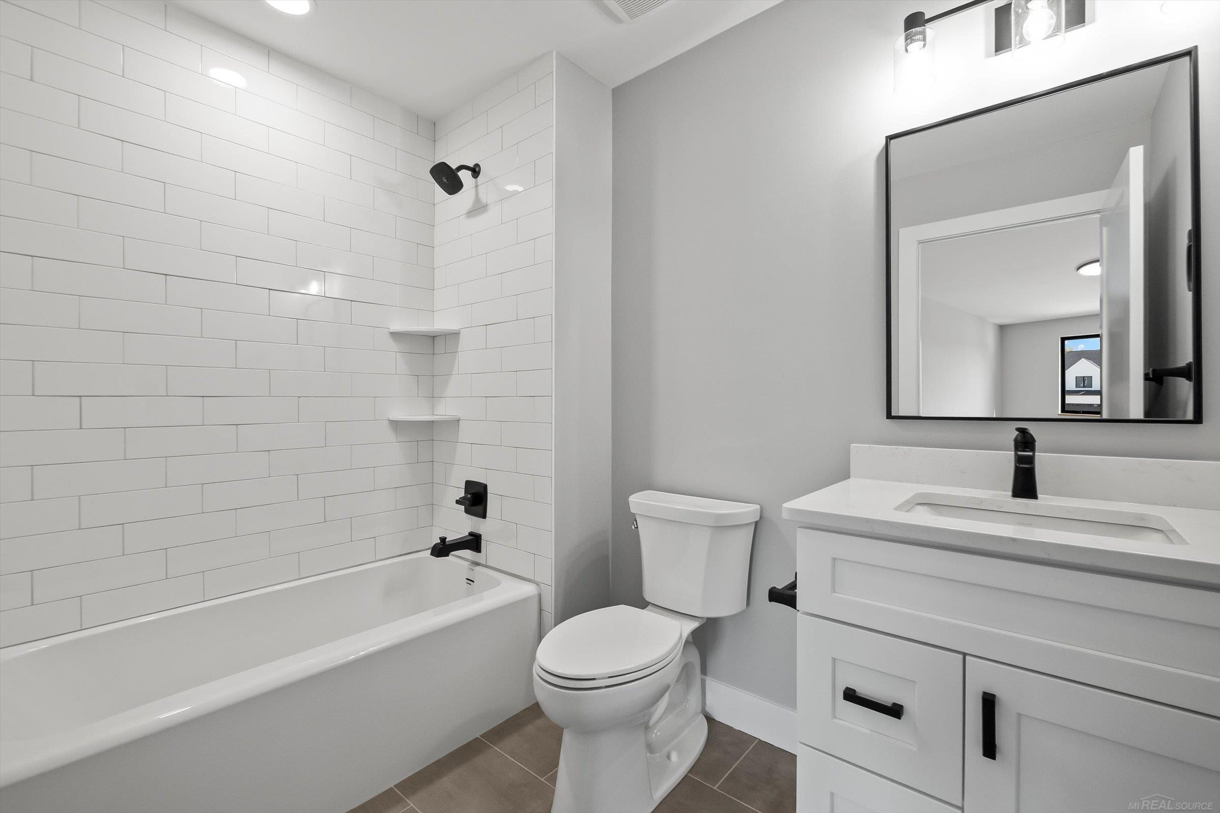5829 Heights Drive, Unit 3 / Building 1, Sterling Heights, MI 48314 — Photo 16