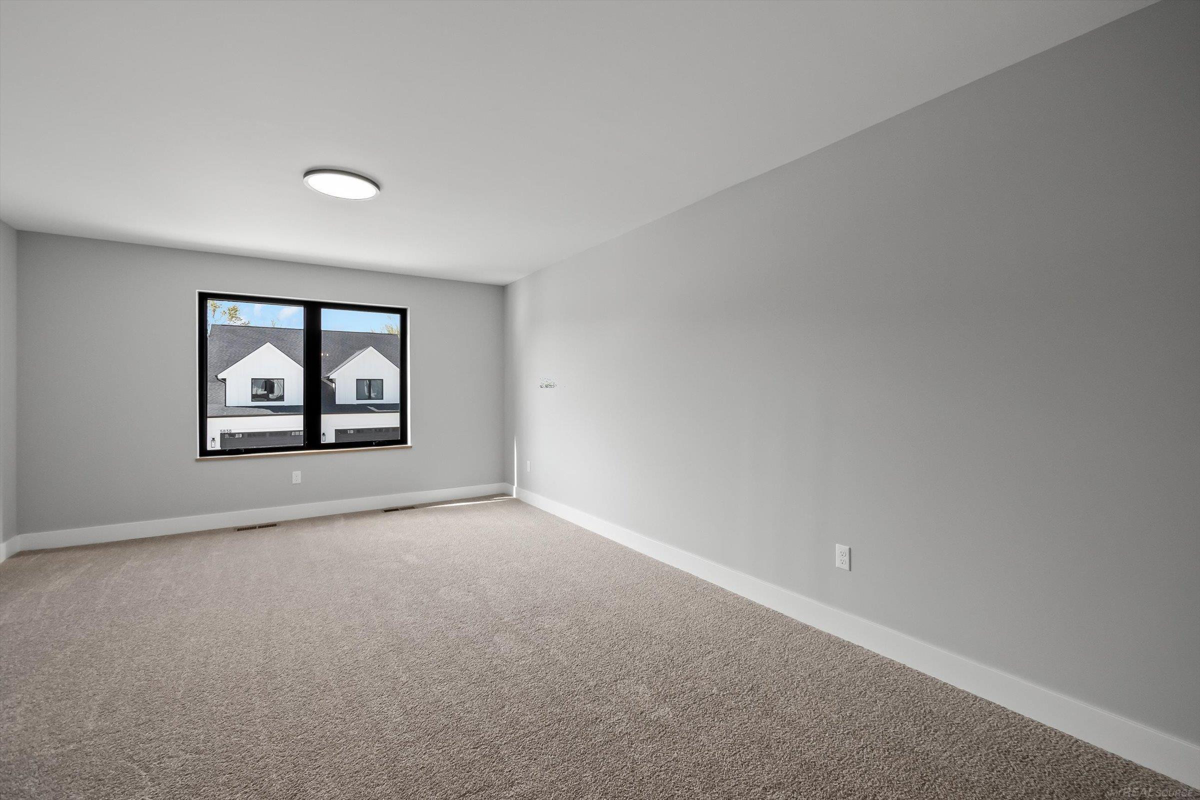 5829 Heights Drive, Unit 3 / Building 1, Sterling Heights, MI 48314 — Photo 17