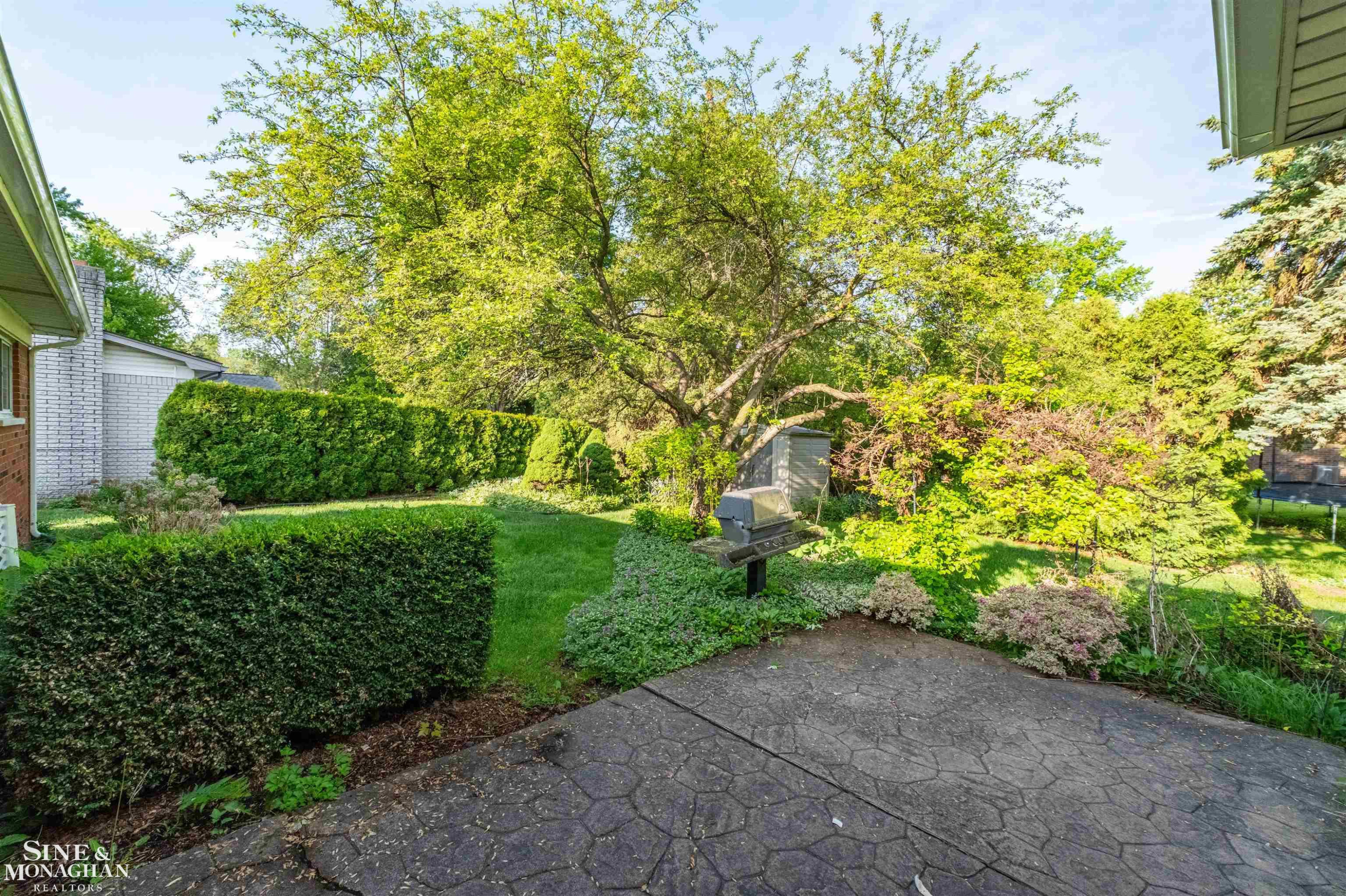 40127 Pallazo Drive, Clinton Twp, MI 48038 — Photo 34