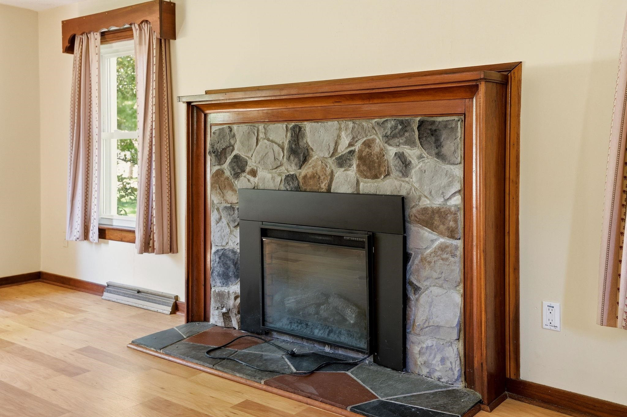 359 Gaway Street, Vassar, MI 48768 — Photo 8