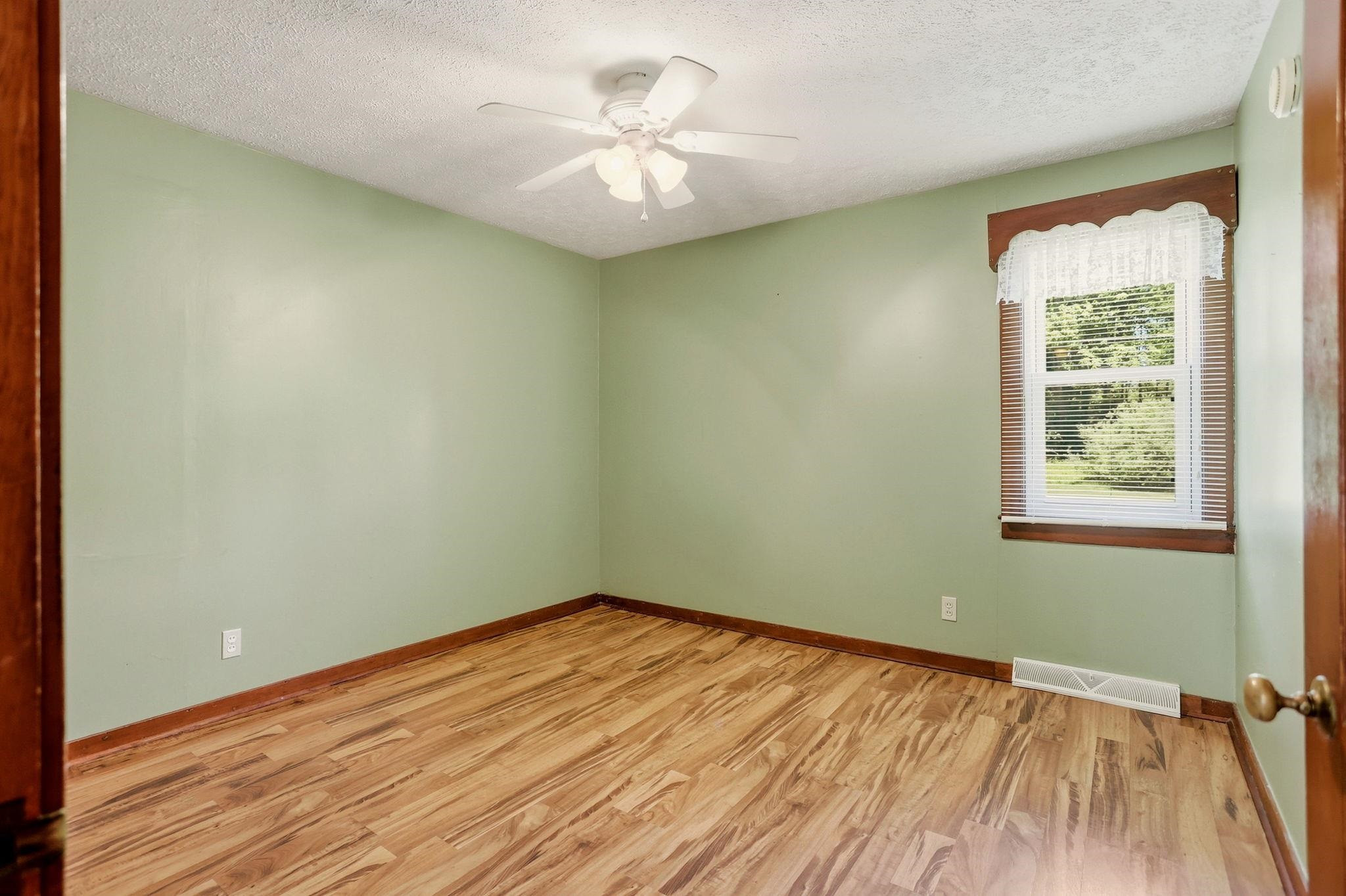 359 Gaway Street, Vassar, MI 48768 — Photo 10