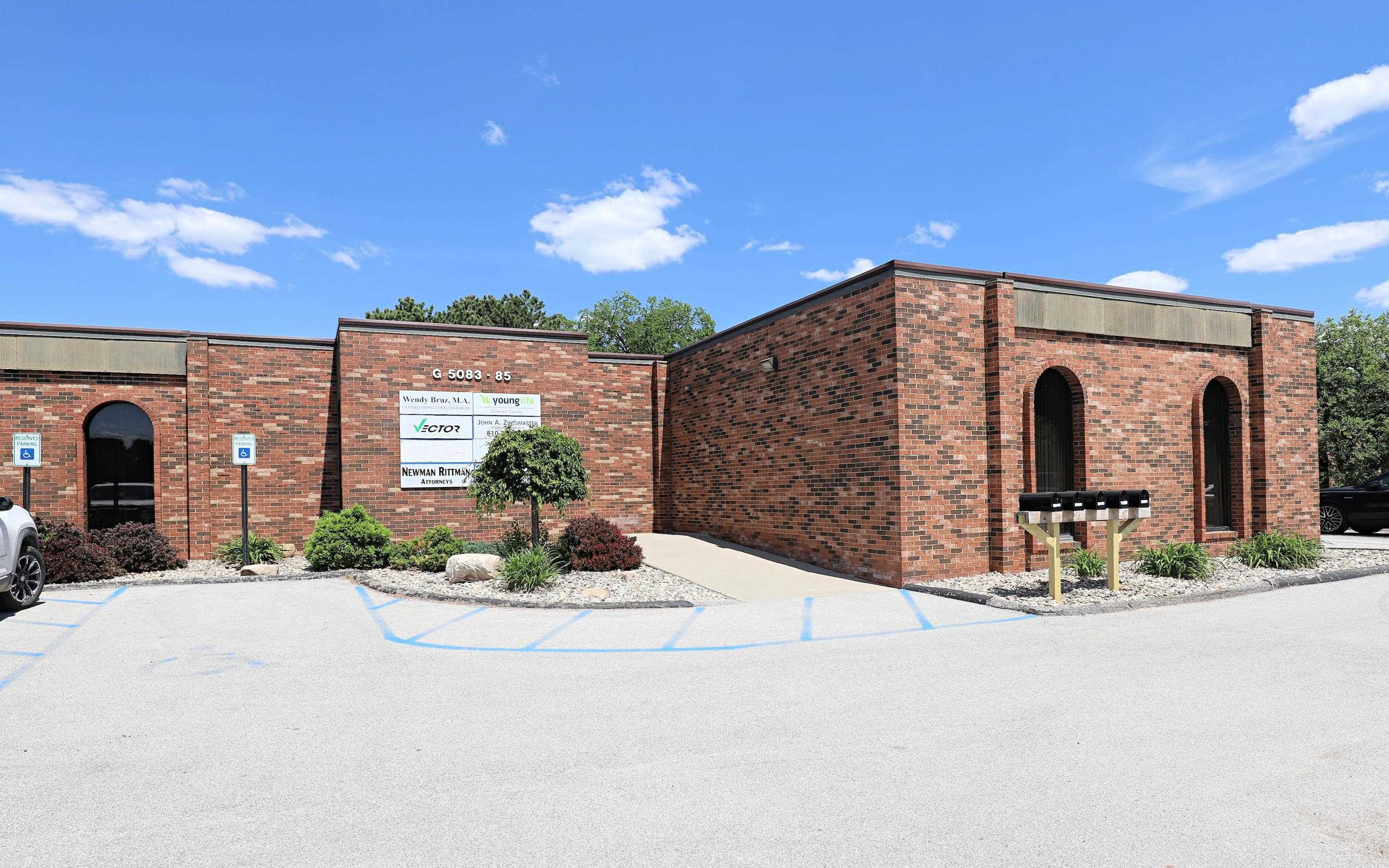 5083-5085 Miller Road, Flint, MI 48507